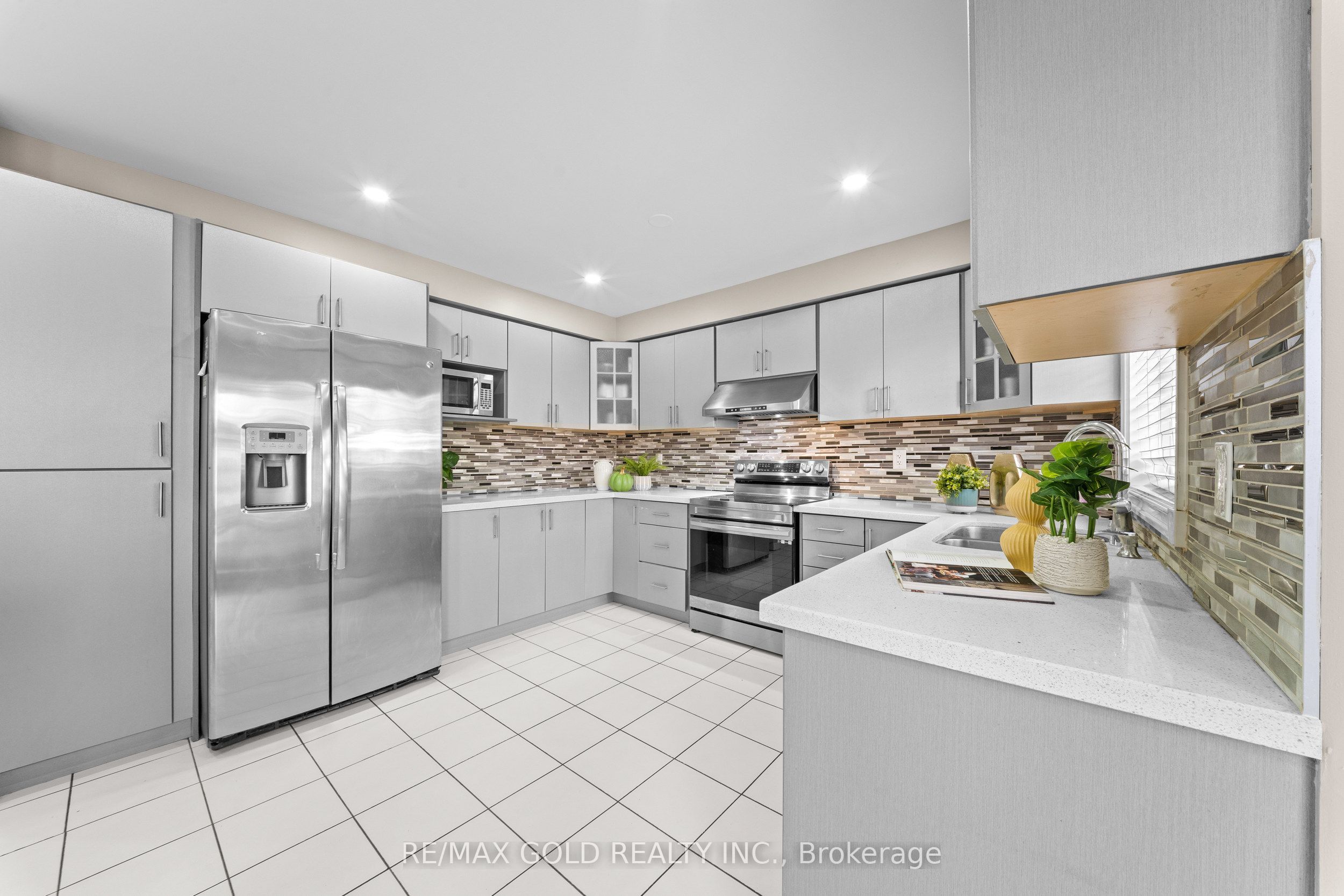 119 Mountainash Road Property Photo 11