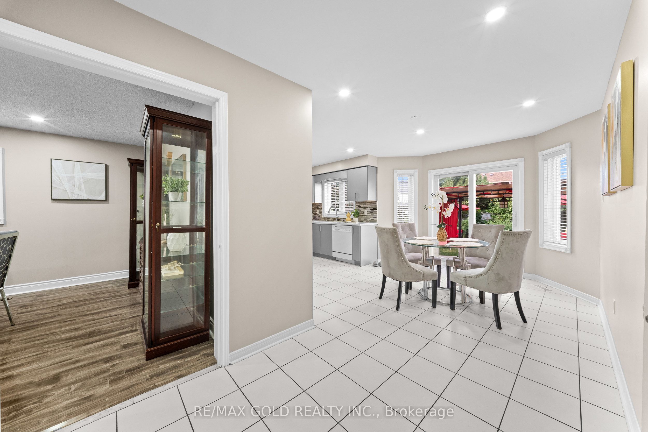 119 Mountainash Road Property Photo 13