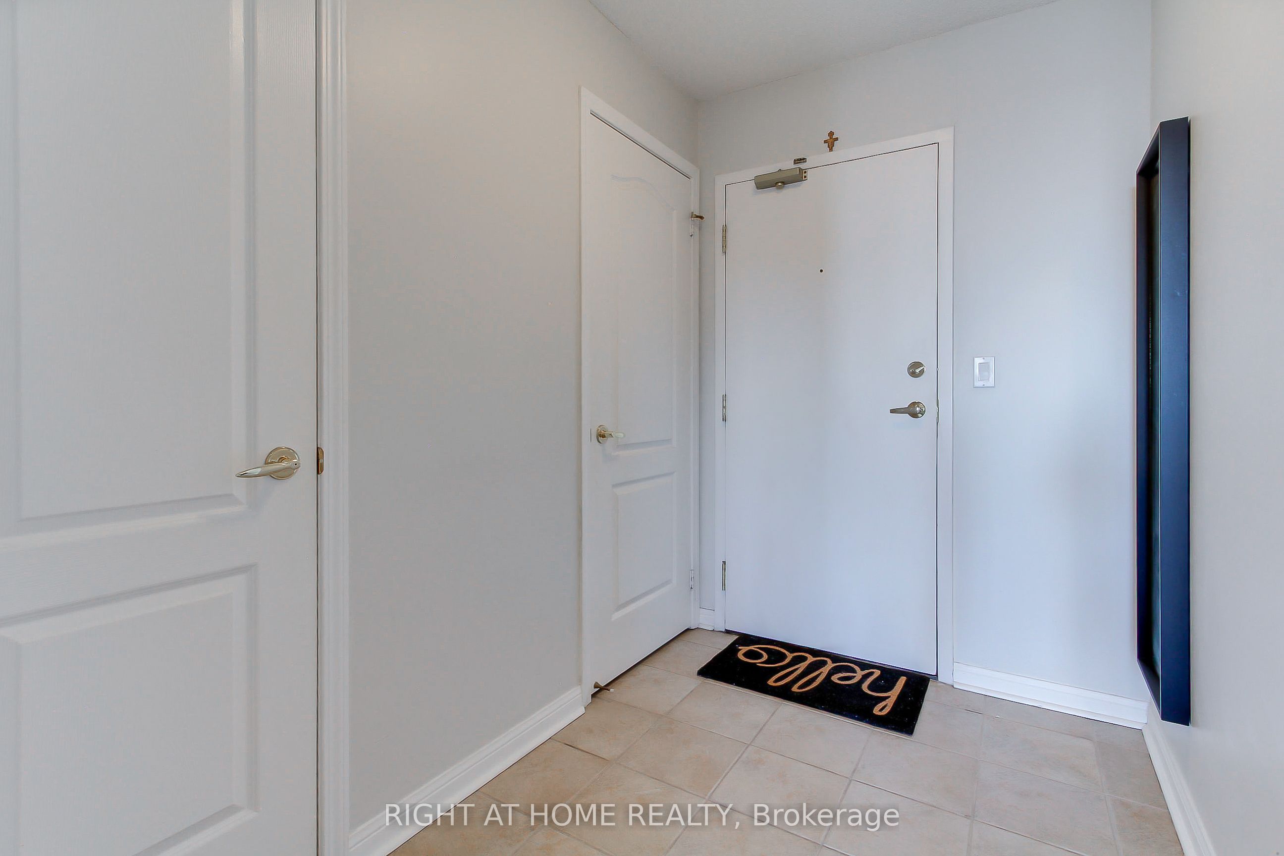 1140 Parkwest Place 1002 Property Photo 14