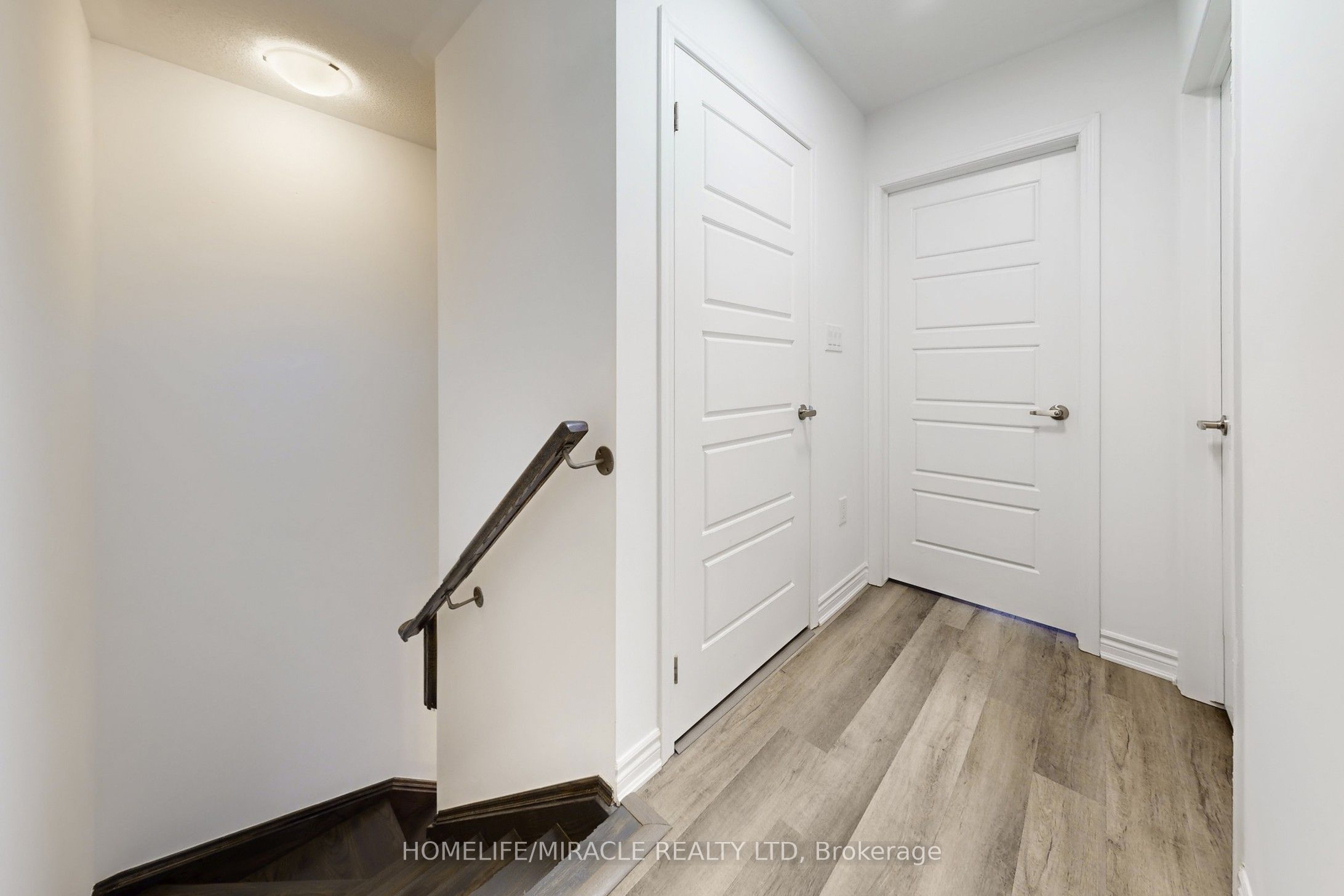 1587 Moira Crescent Property Photo 18