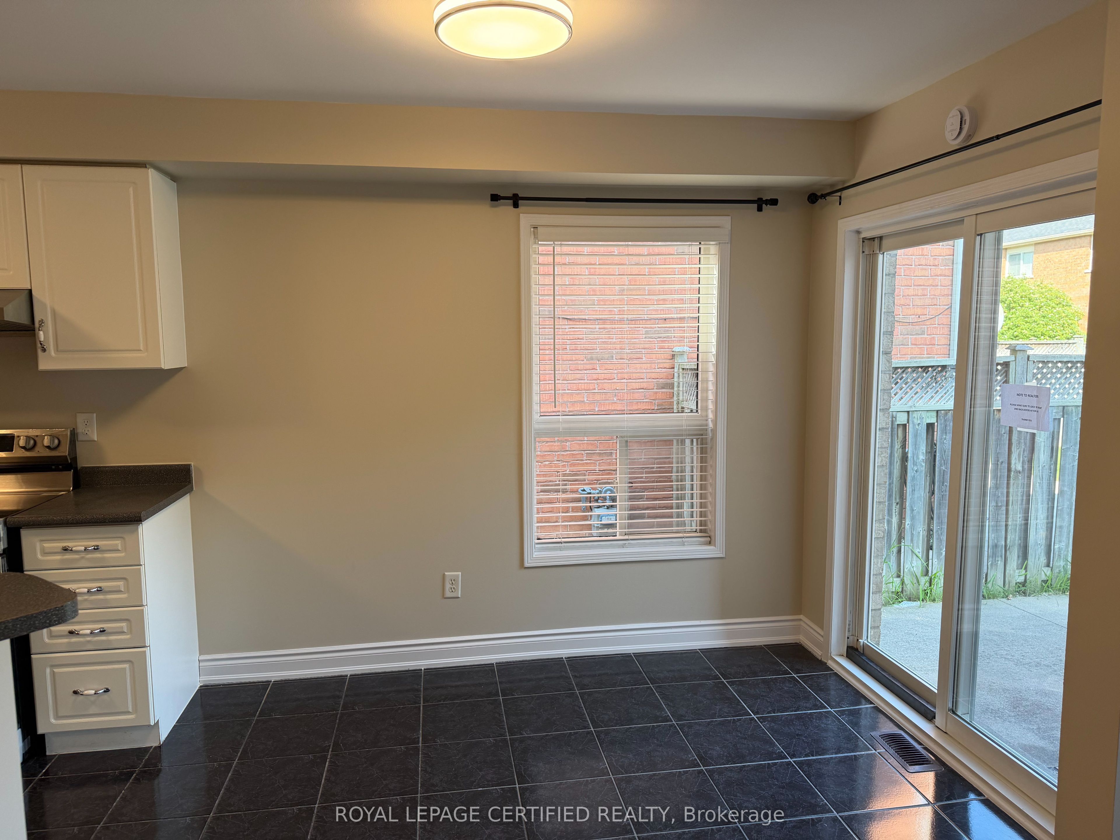 3300 Carabella Way Property Photo 6