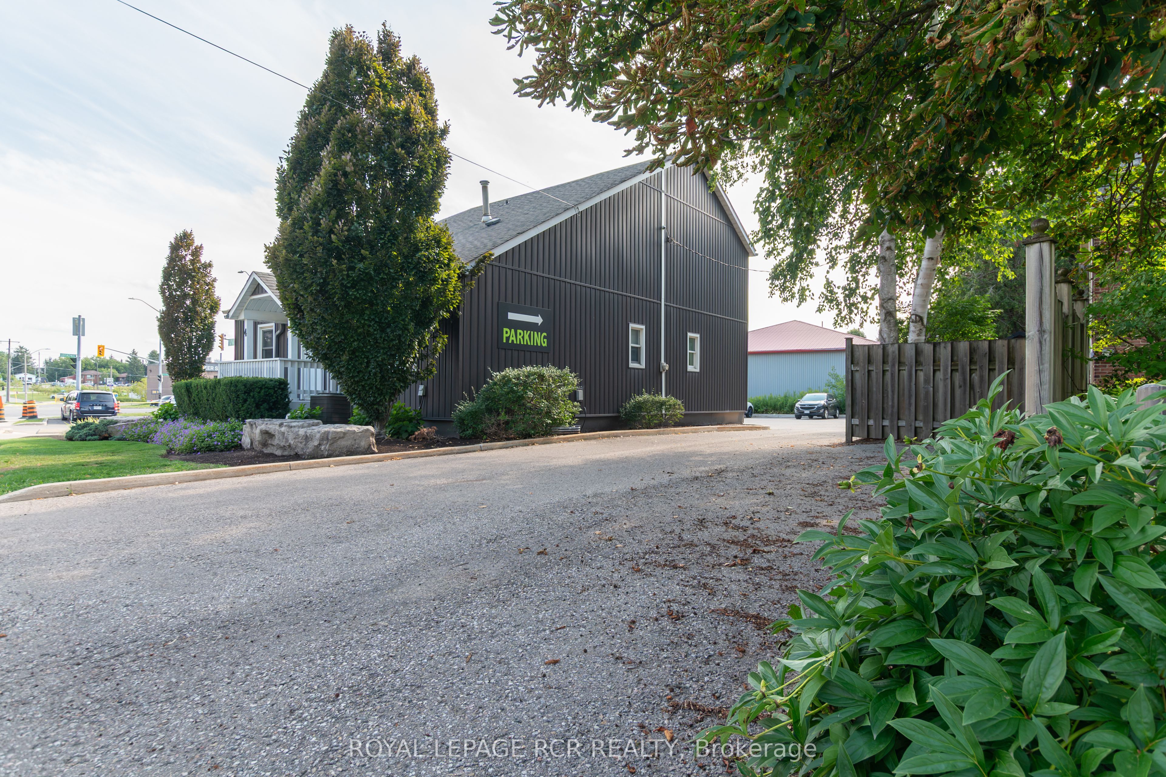 4 Clara Street Property Photo 33