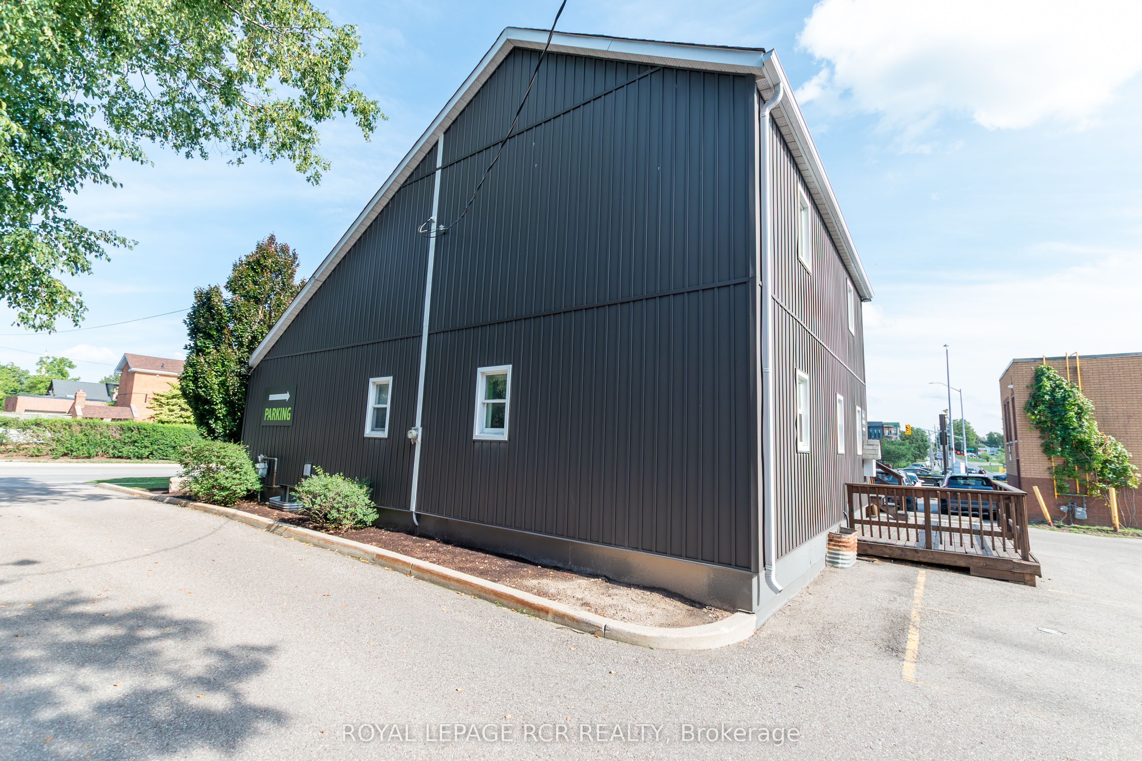4 Clara Street Property Photo 34