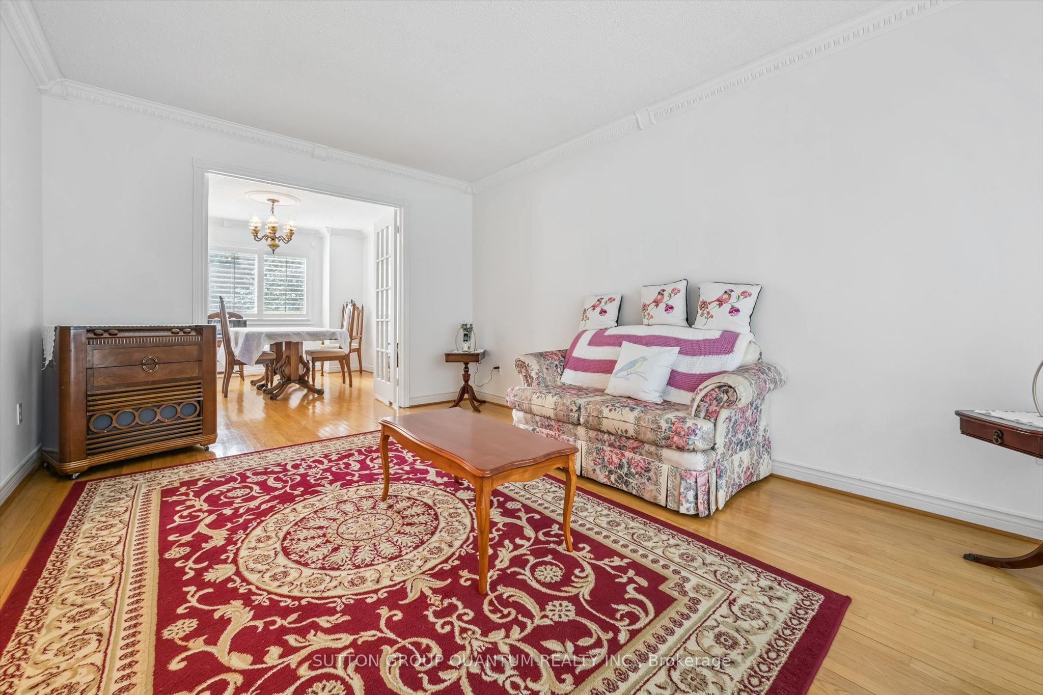 2944 Kingsway Drive Property Photo 6