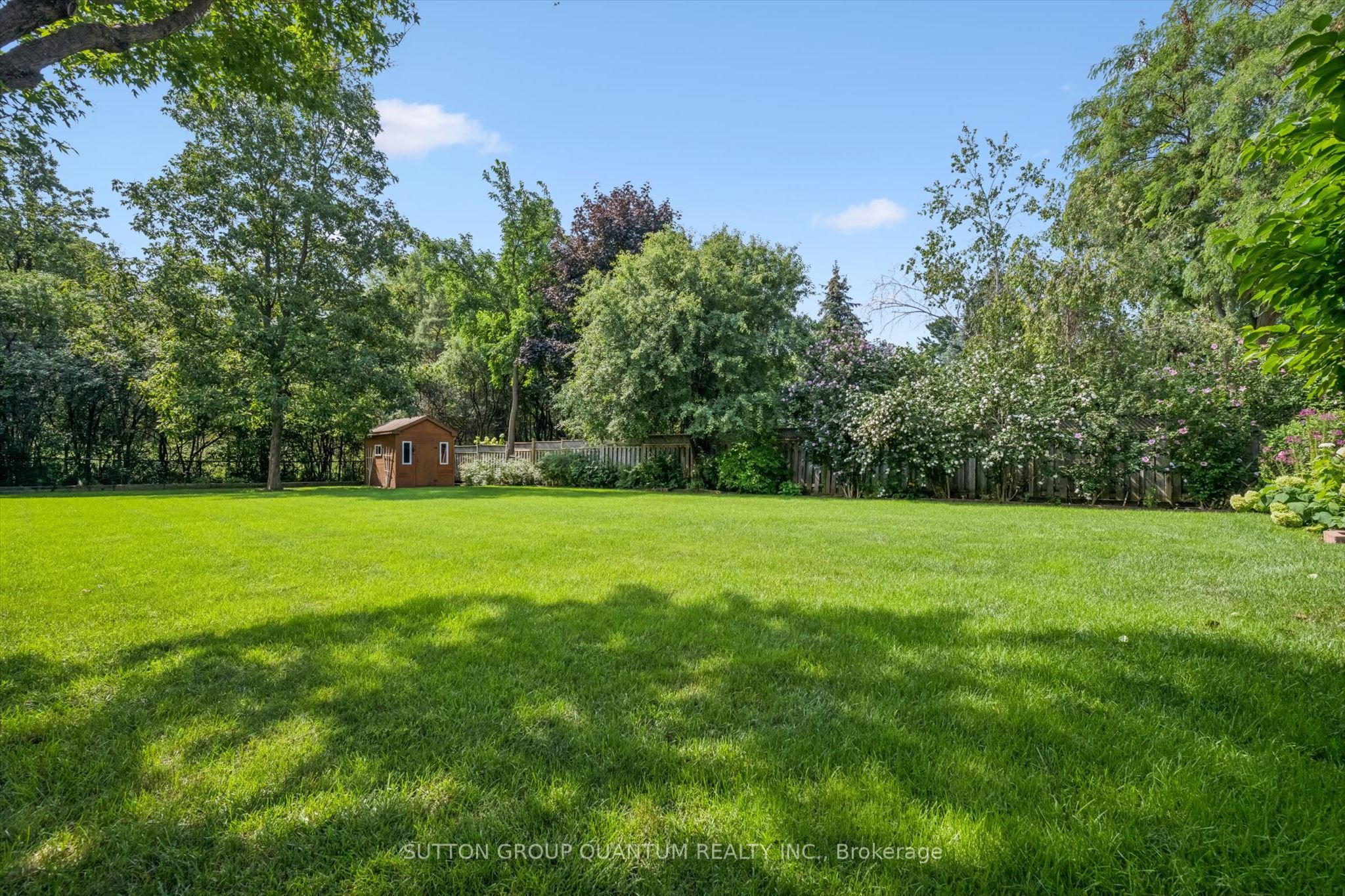 2944 Kingsway Drive Property Photo 23