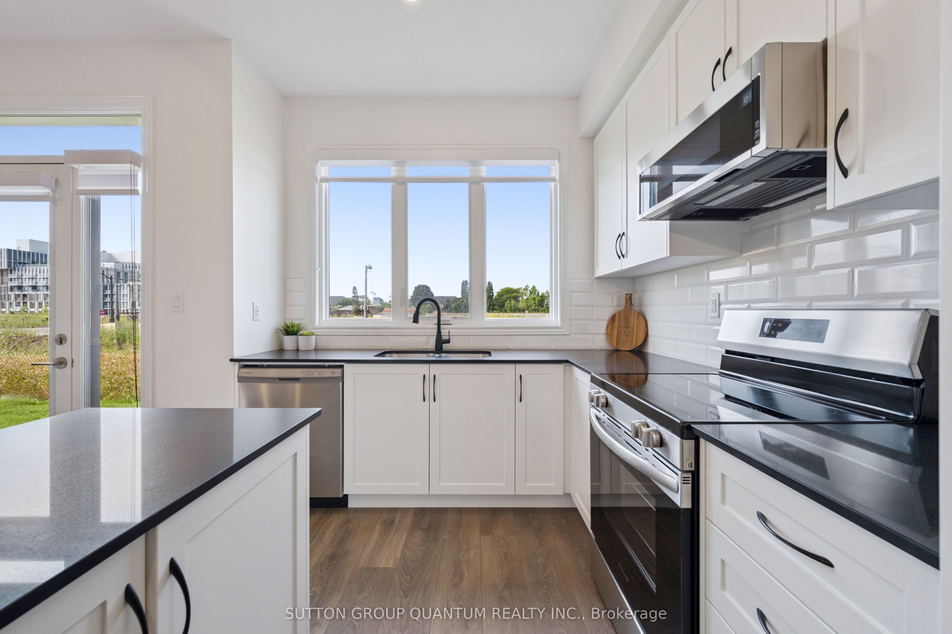 3040 Robert Lamb Boulevard Property Photo 7