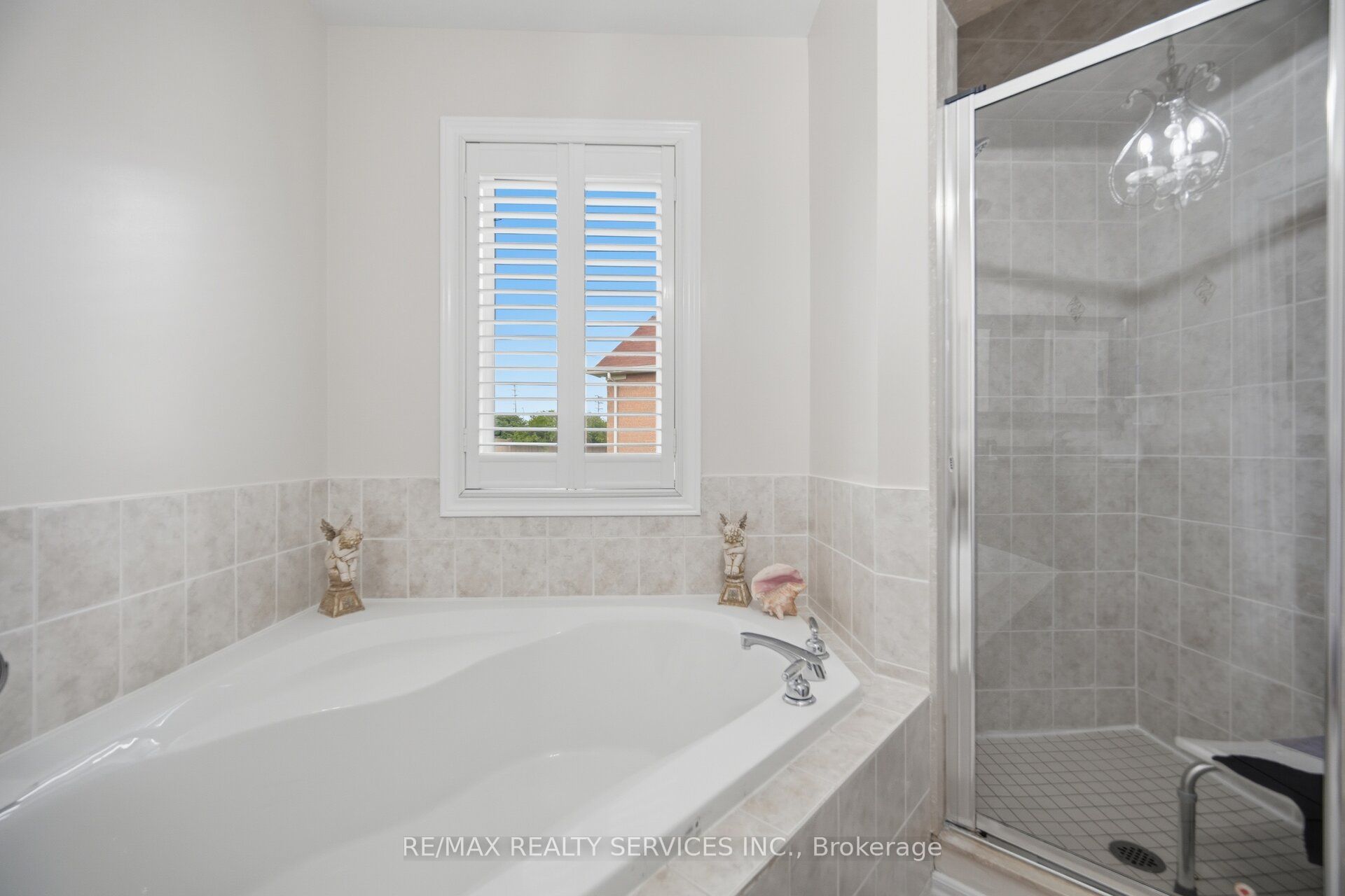 32 Deepcoral Court Property Photo 31