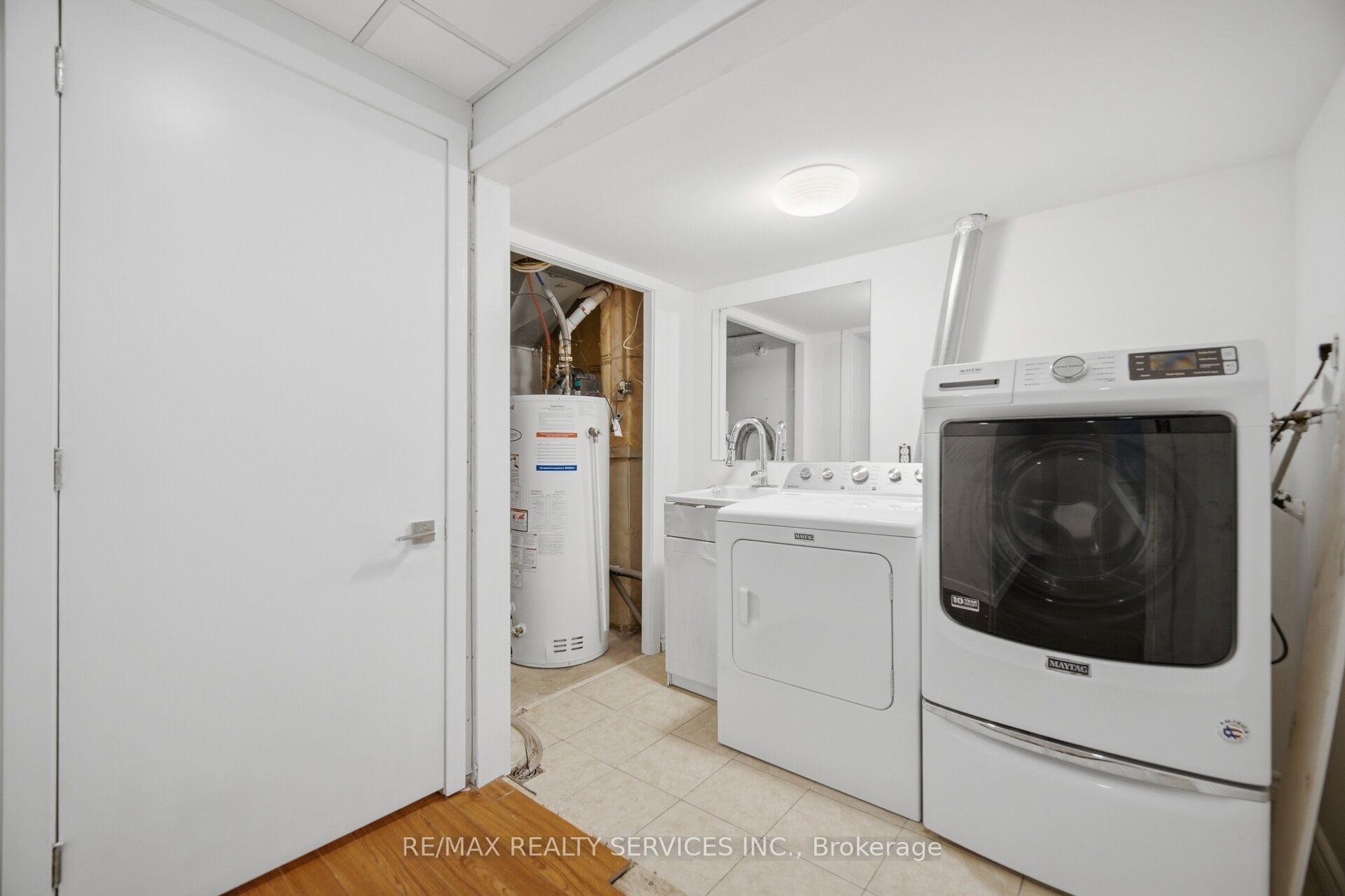 32 Deepcoral Court Property Photo 35