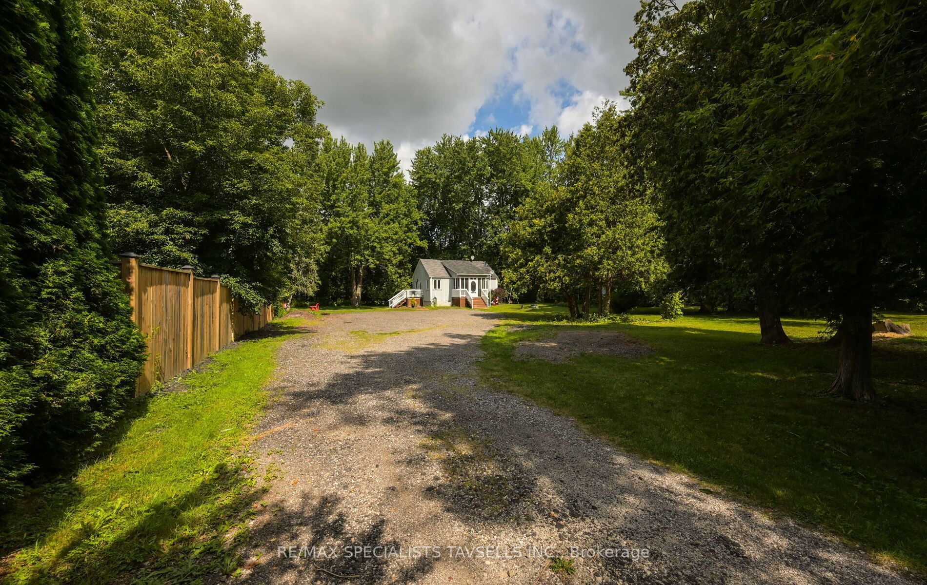 2424 Olde Base Line Road Property Photo 7