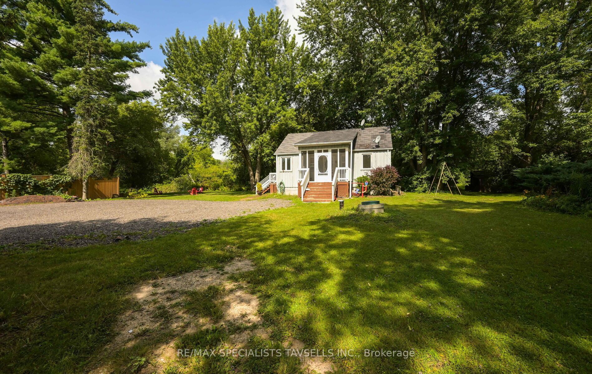 2424 Olde Base Line Road Property Photo 8