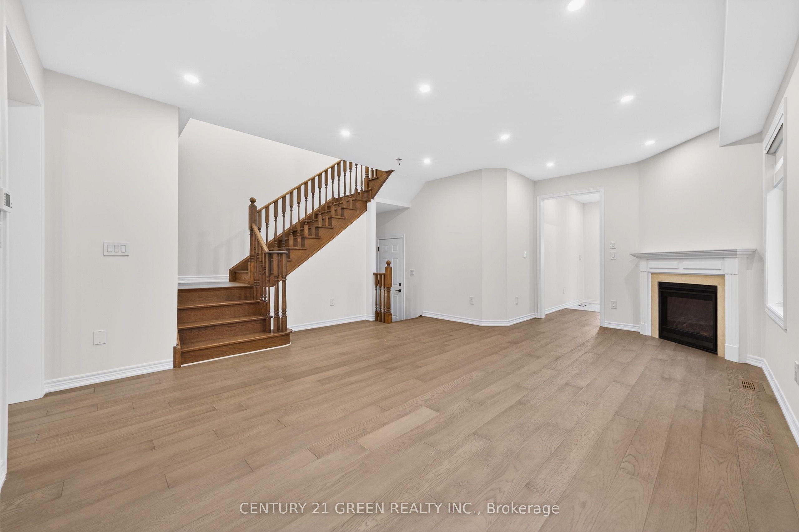 496 George Ryan Avenue Property Photo 11