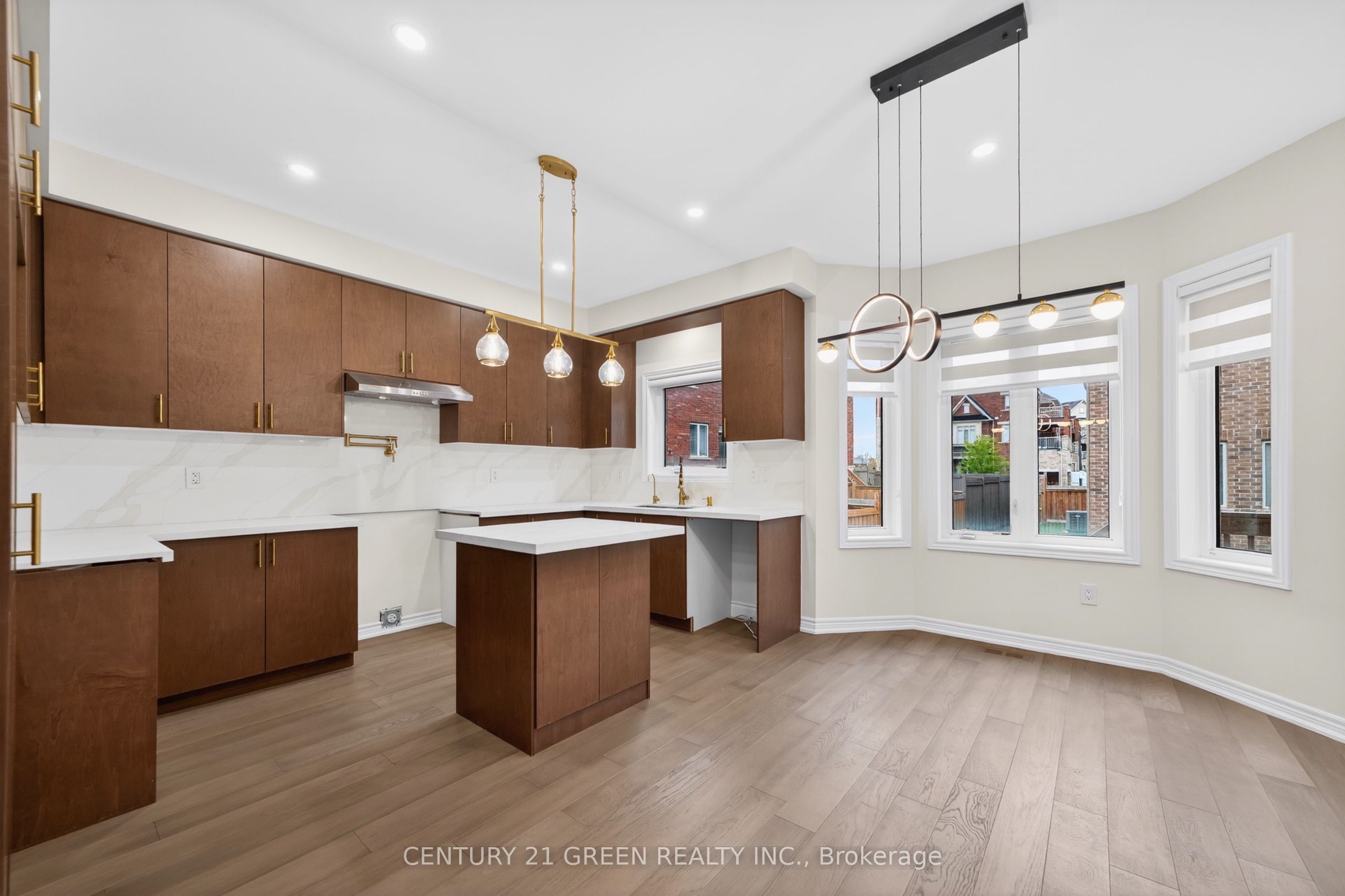 496 George Ryan Avenue Property Photo 19