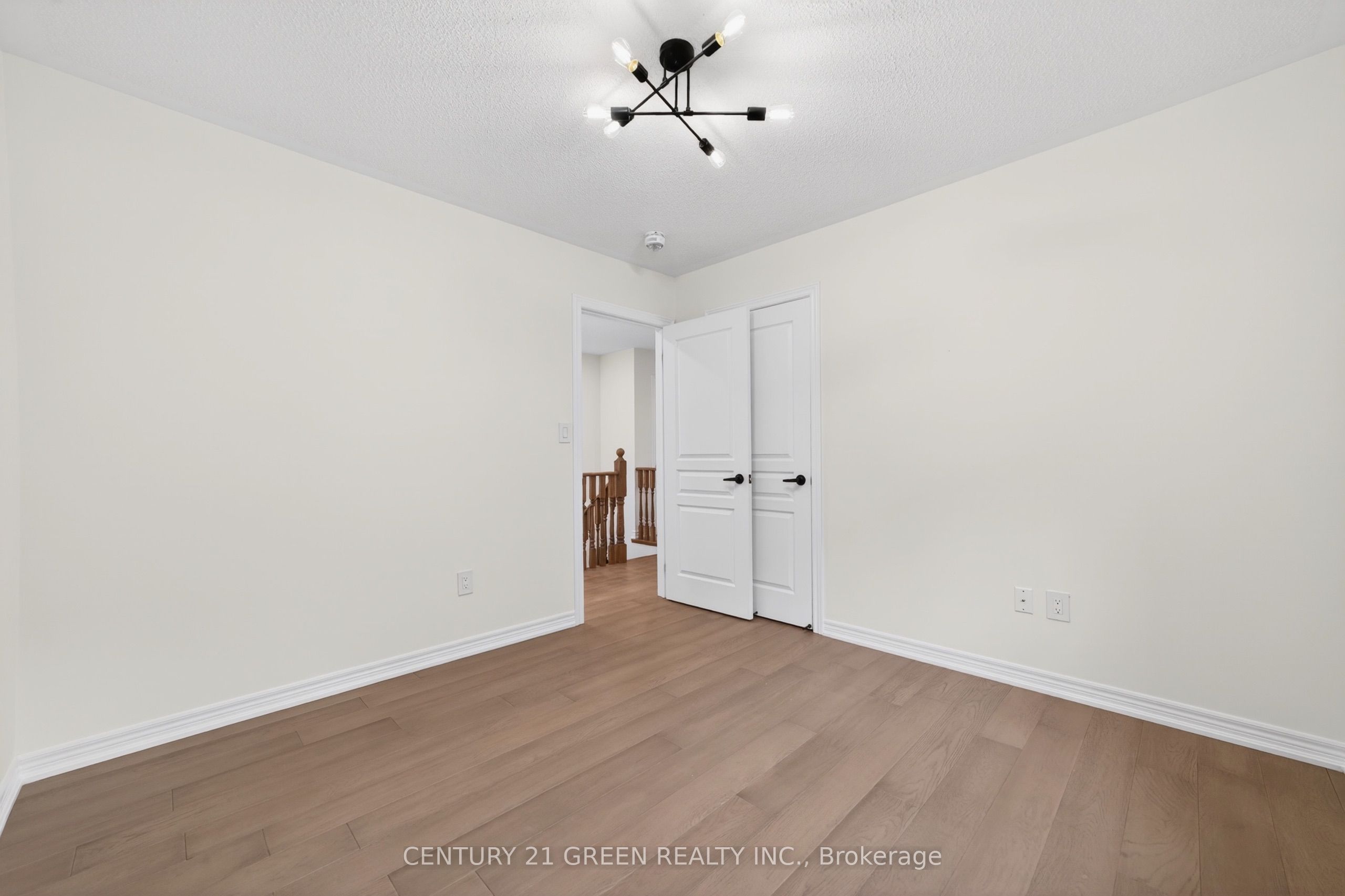496 George Ryan Avenue Property Photo 28
