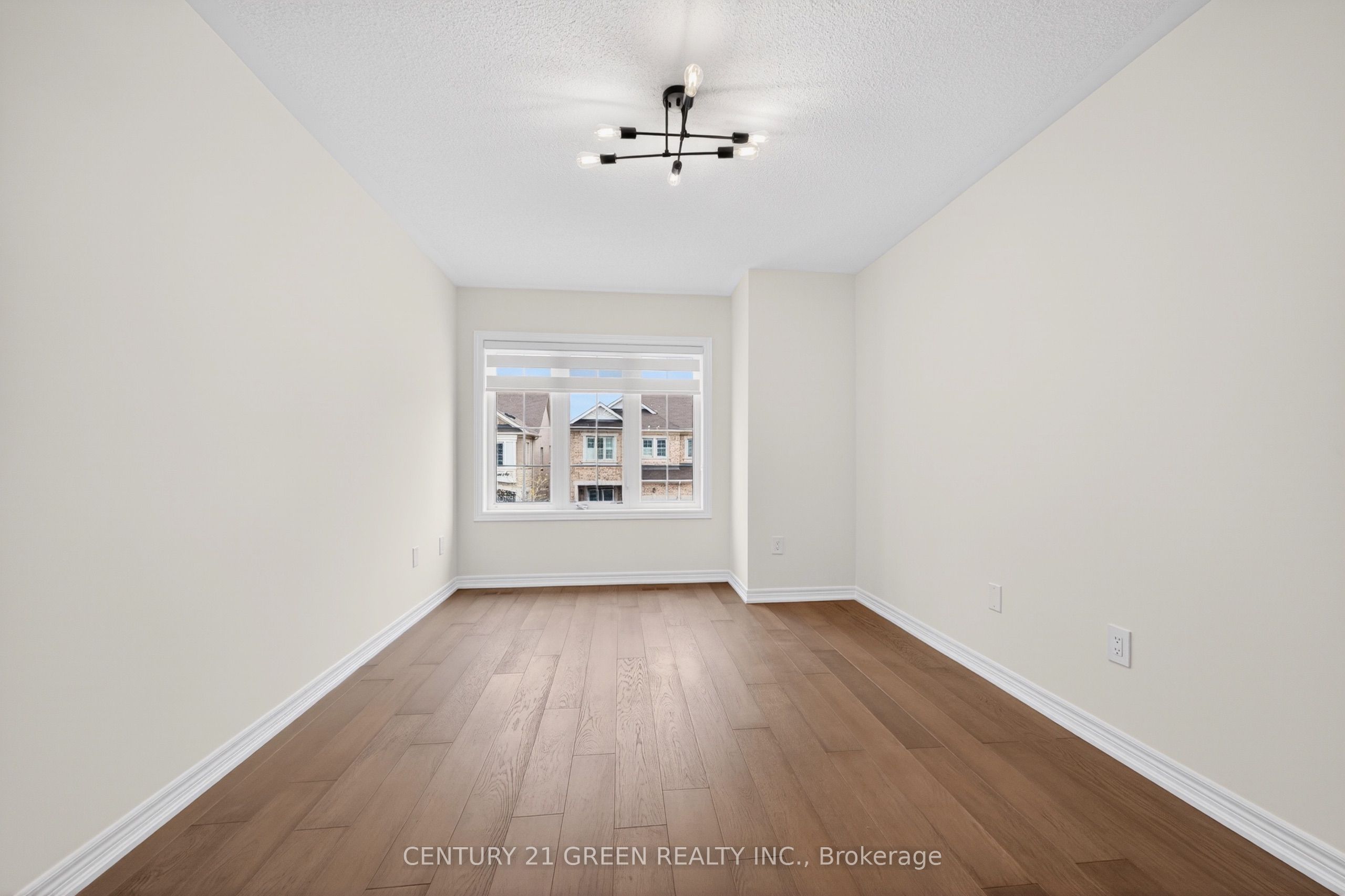 496 George Ryan Avenue Property Photo 32
