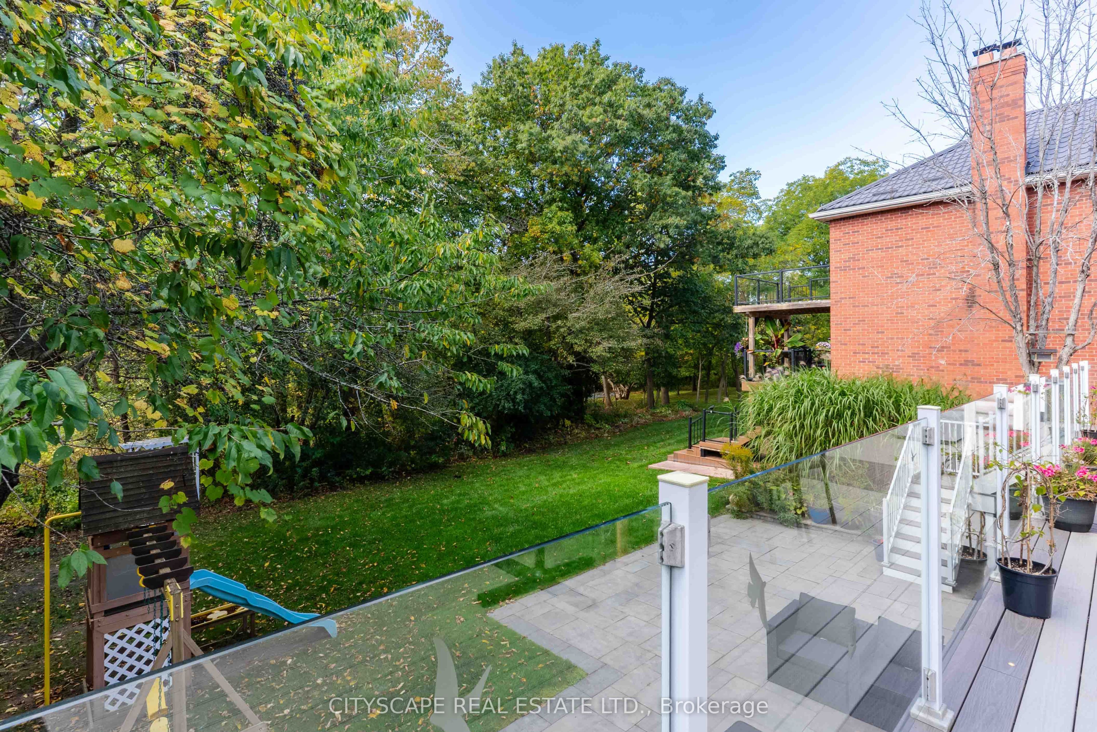 4582 Badminton Drive Property Photo 21