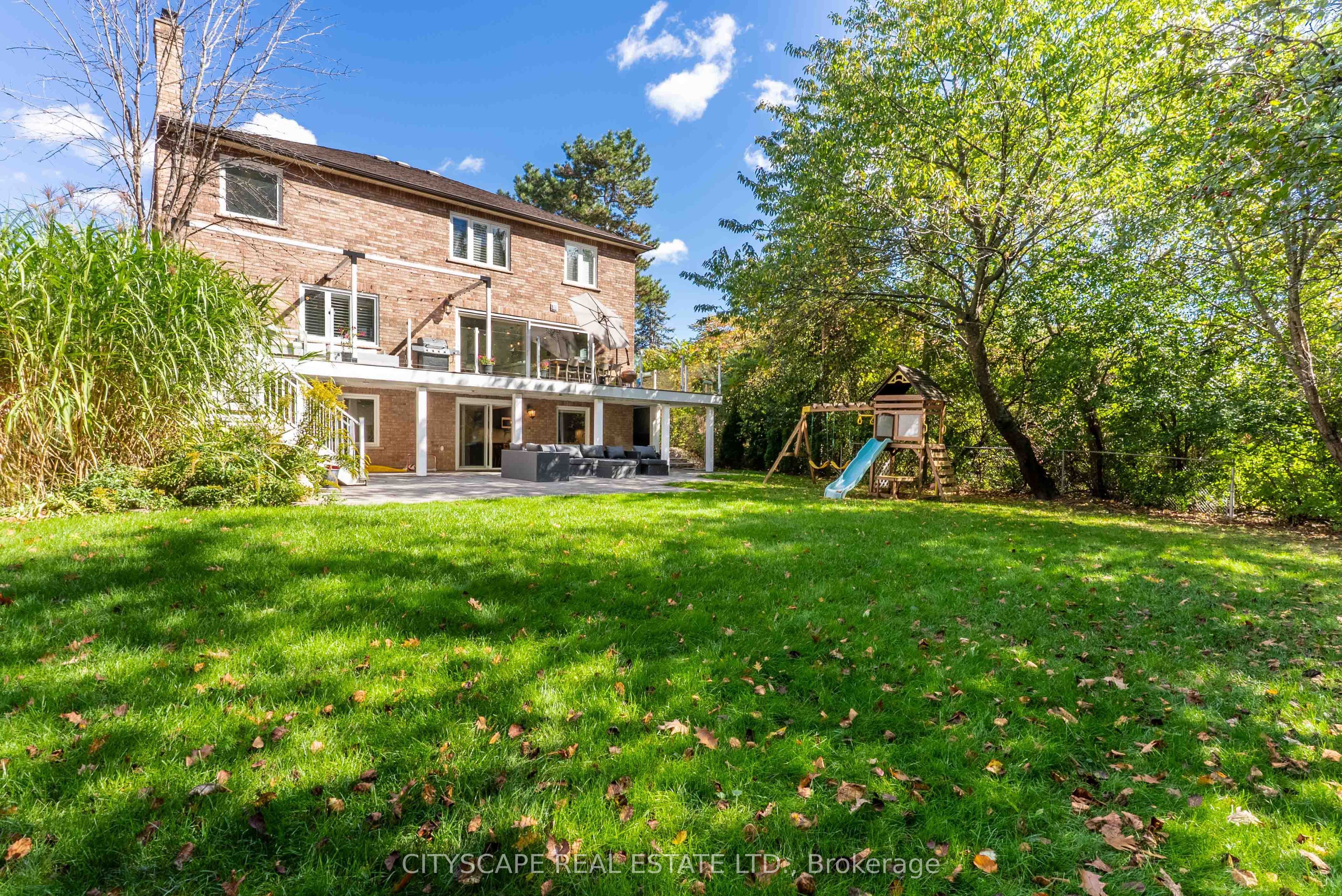 4582 Badminton Drive Property Photo 46