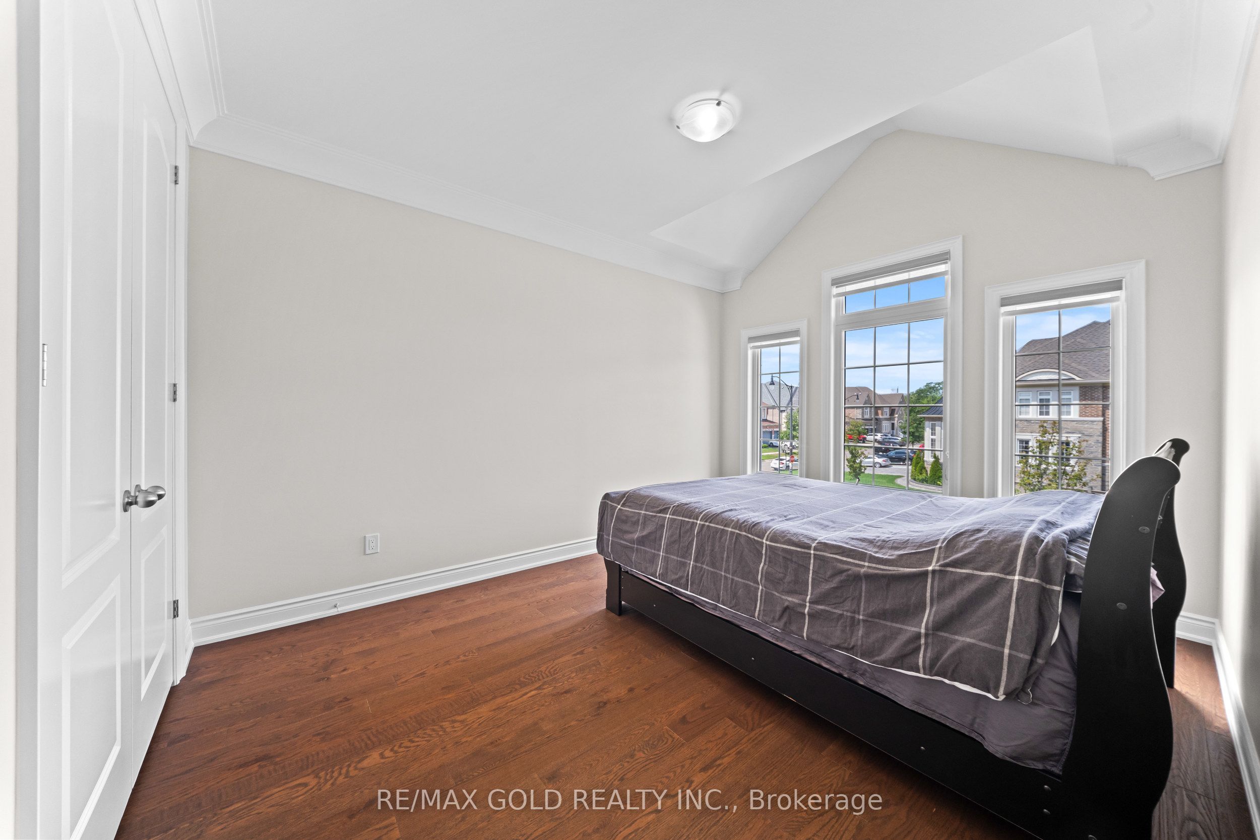 5 Anatolia Street Property Photo 33