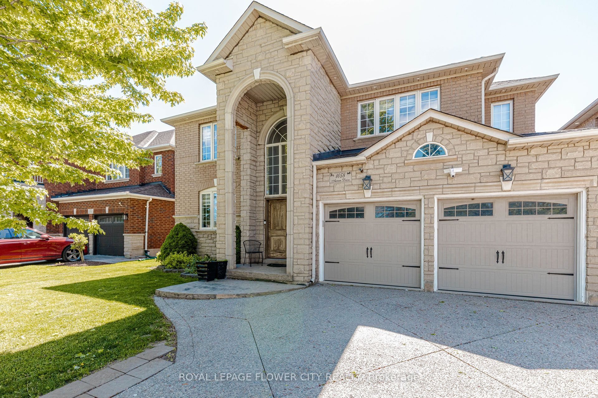 1058 Agram Drive Property Photo 2