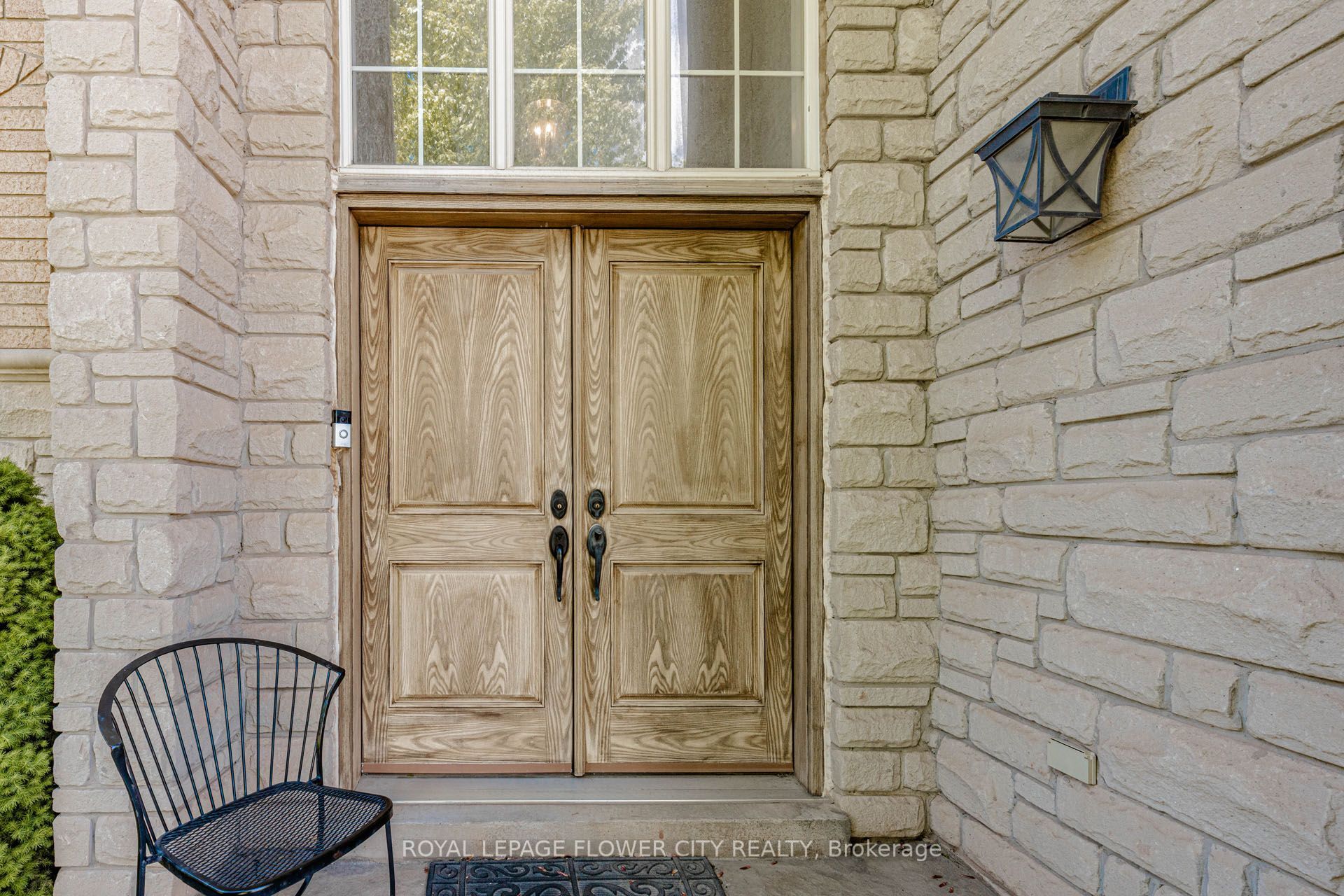 1058 Agram Drive Property Photo 4