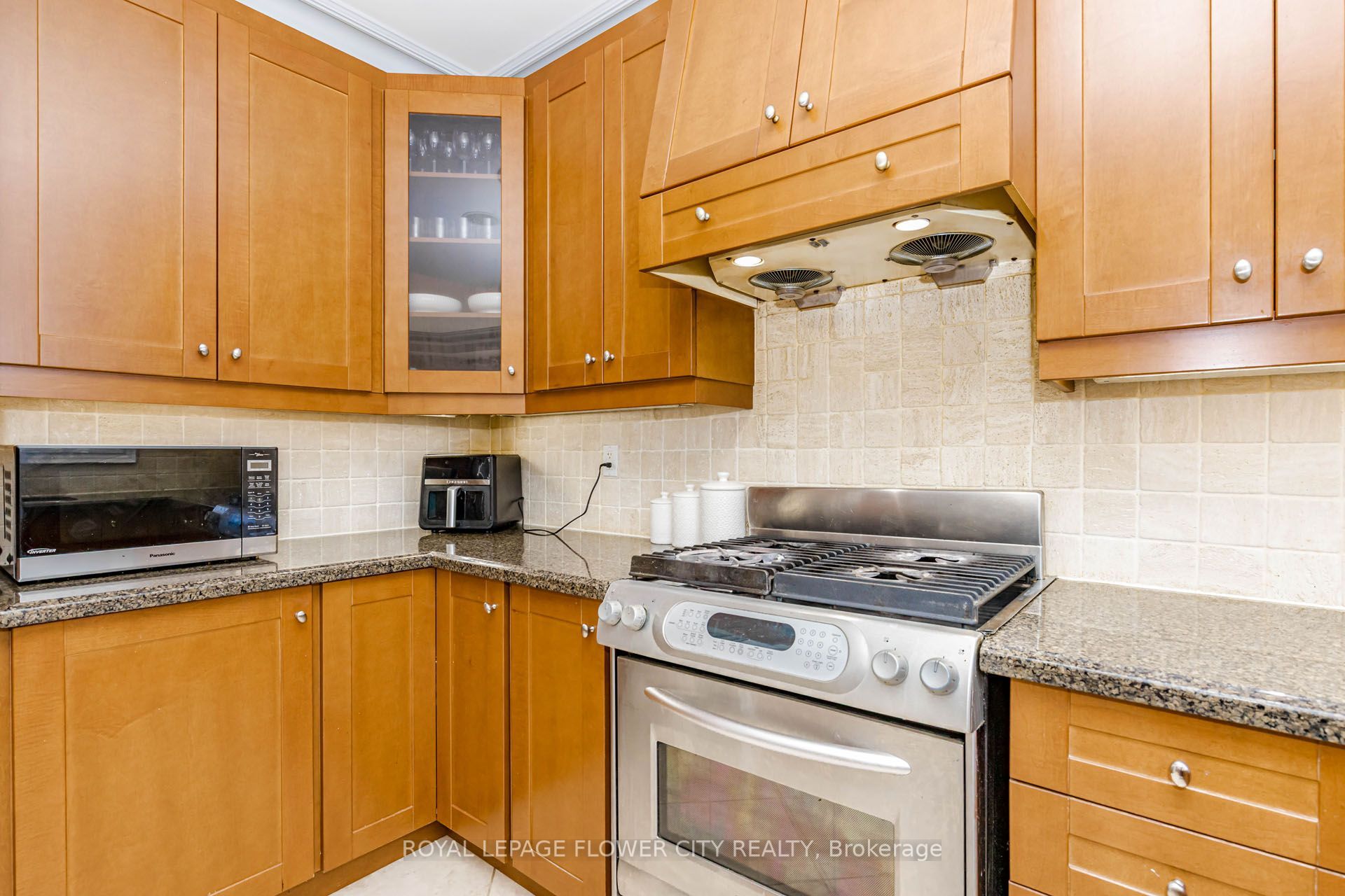 1058 Agram Drive Property Photo 15