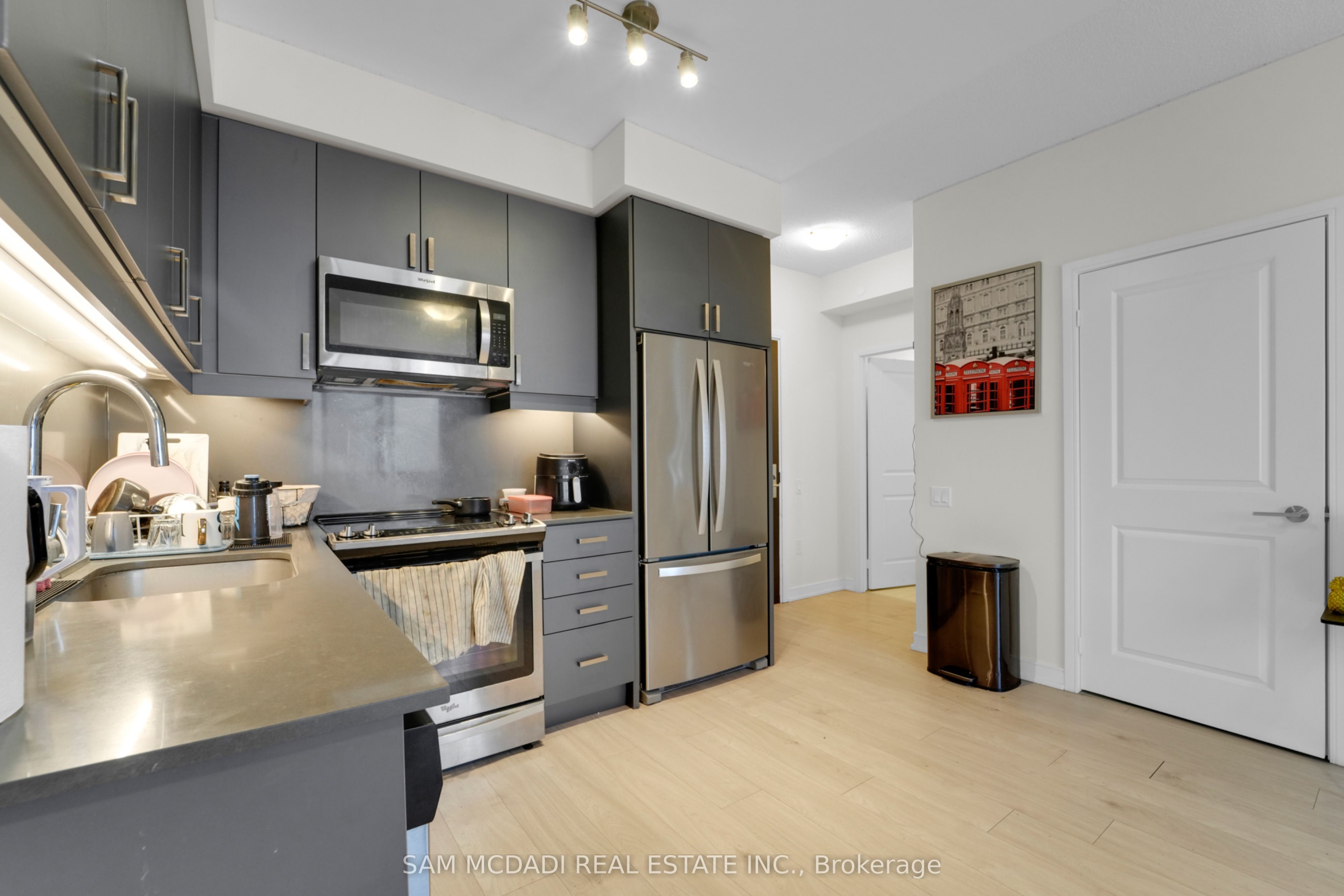 8 Nahani Way 1722 Property Photo 4