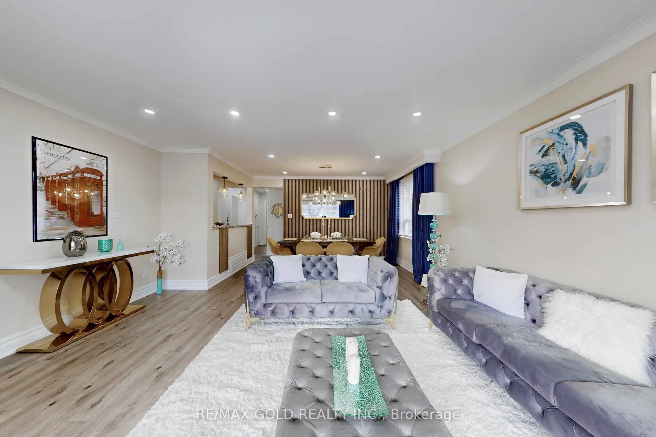 189 Kingsview Boulevard Property Photo 8