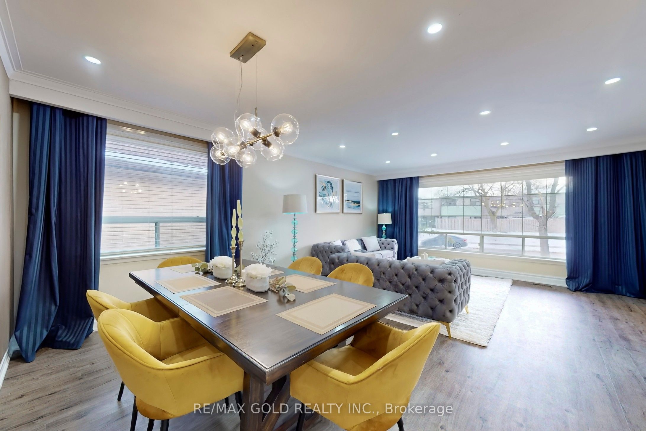 189 Kingsview Boulevard Property Photo 13