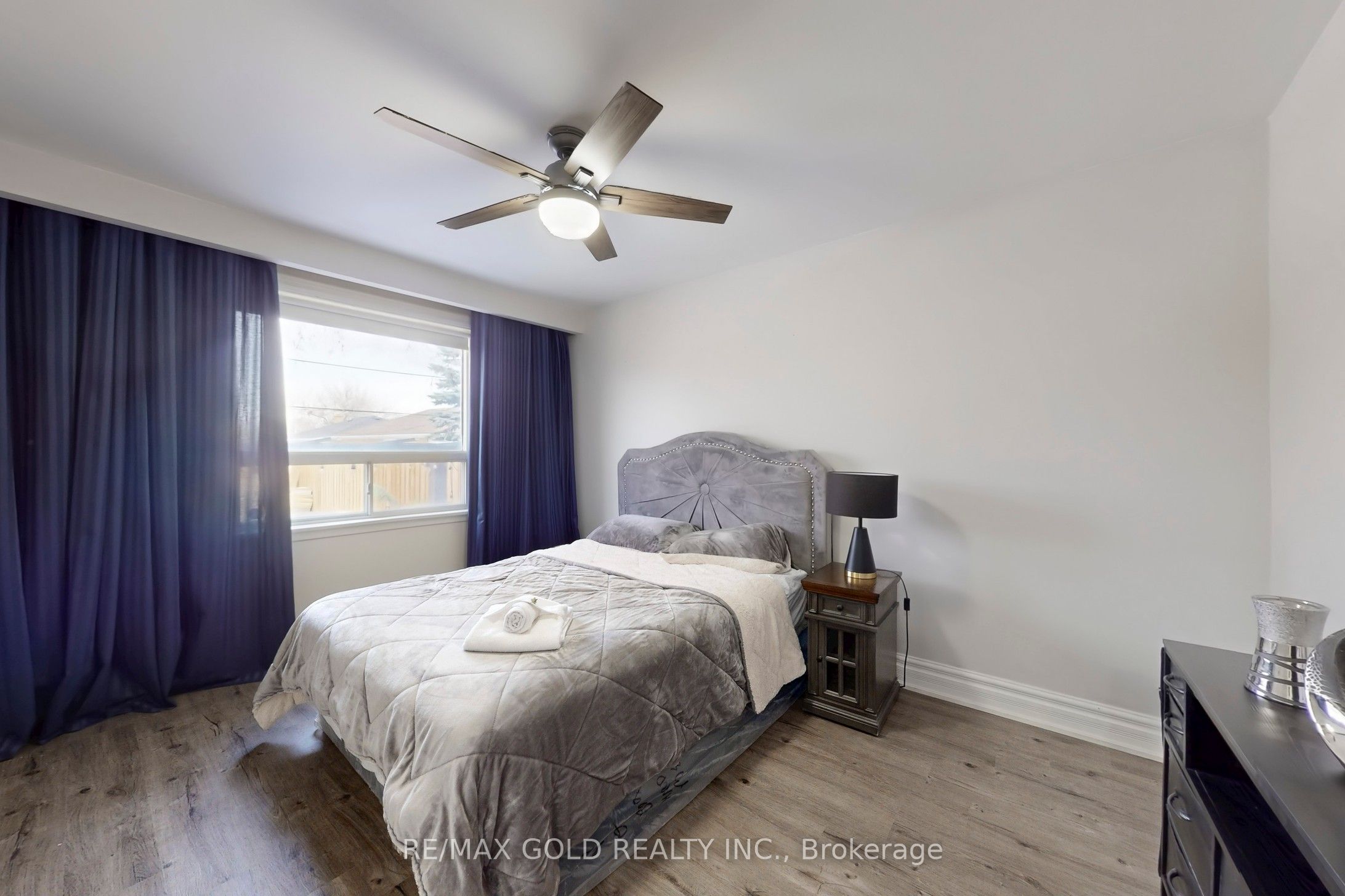 189 Kingsview Boulevard Property Photo 21
