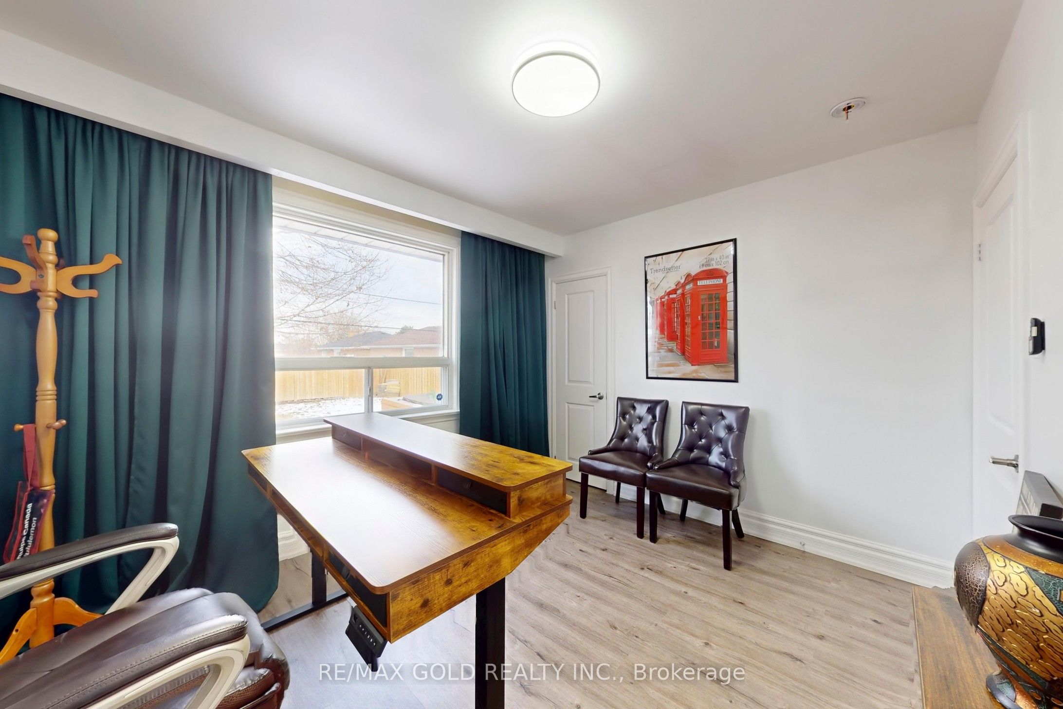 189 Kingsview Boulevard Property Photo 29