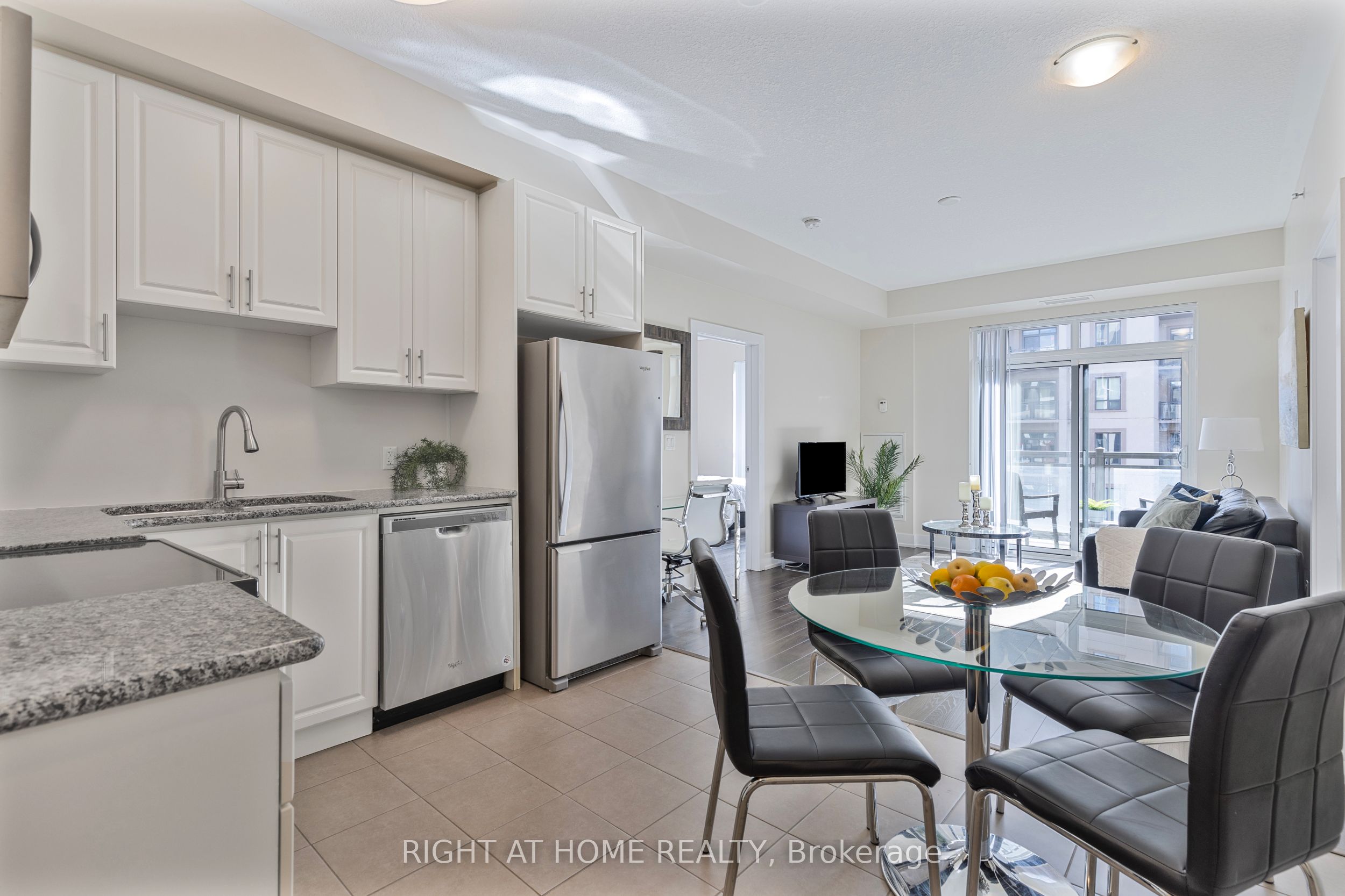 2486 Old Bronte Road 423 Property Photo 1