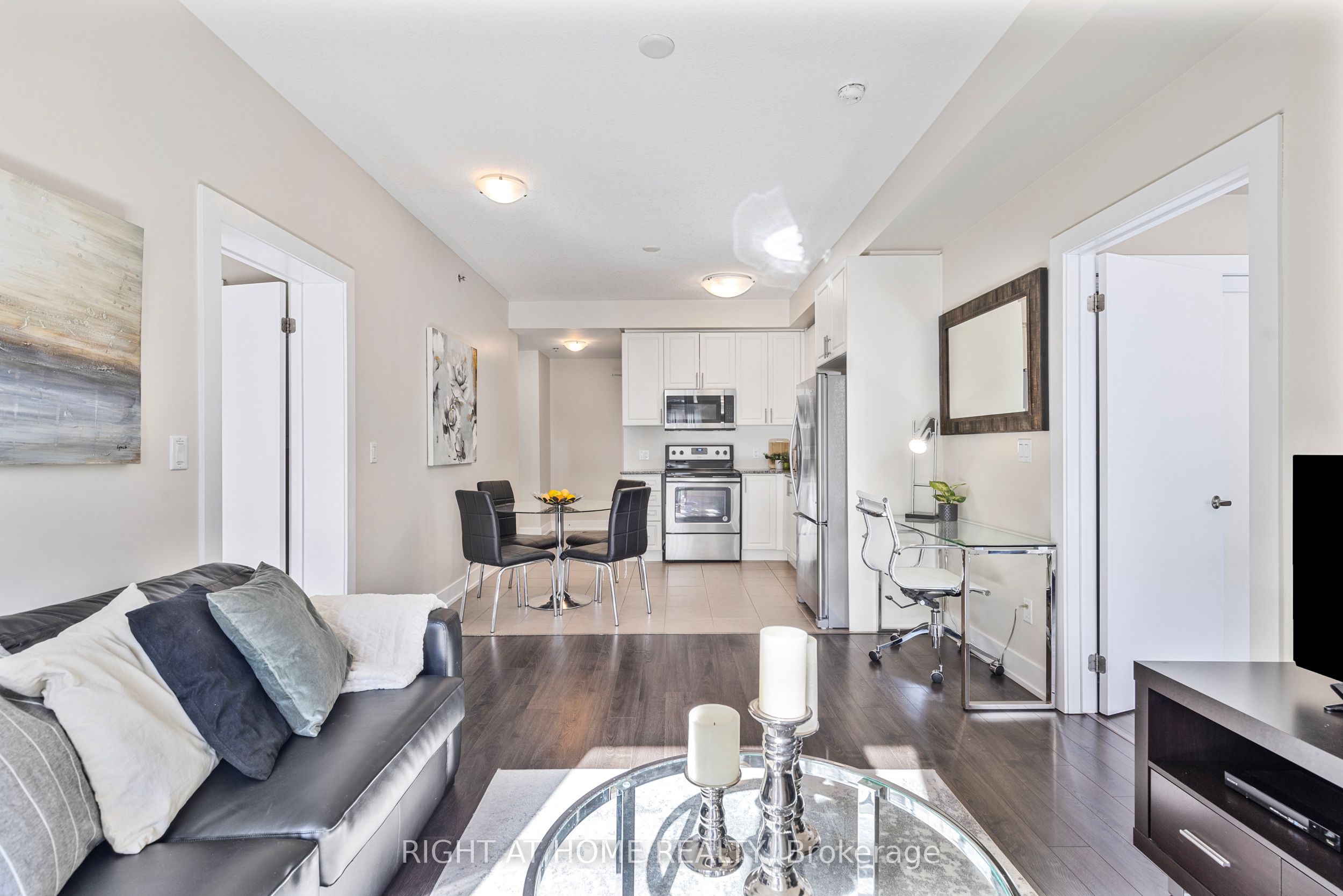 2486 Old Bronte Road 423 Property Photo 4