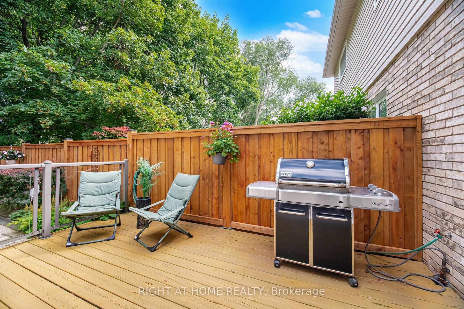 3064 Lakeshore Road W Property Photo 41