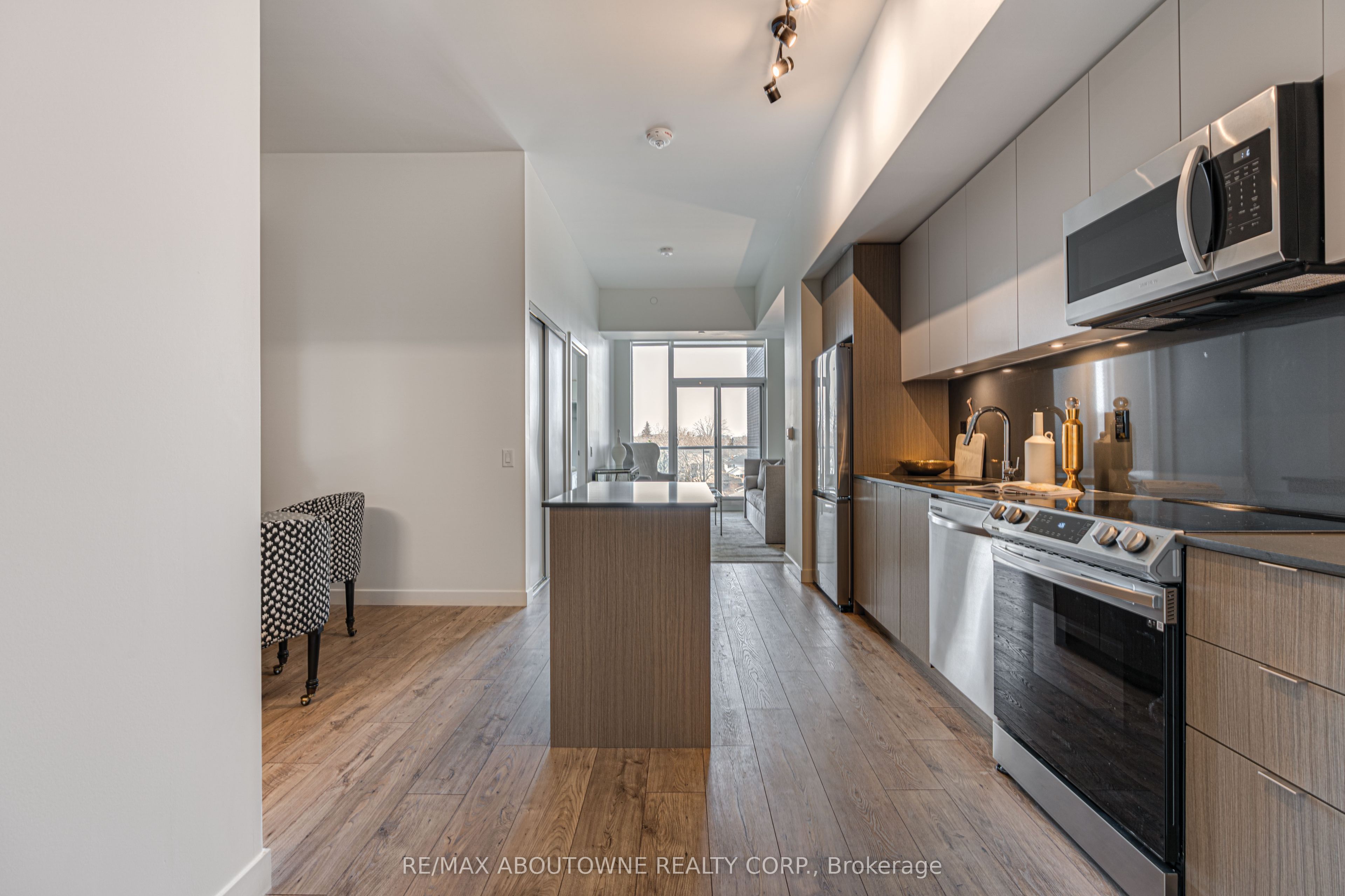 133 Bronte Road Bo509 Property Photo 4