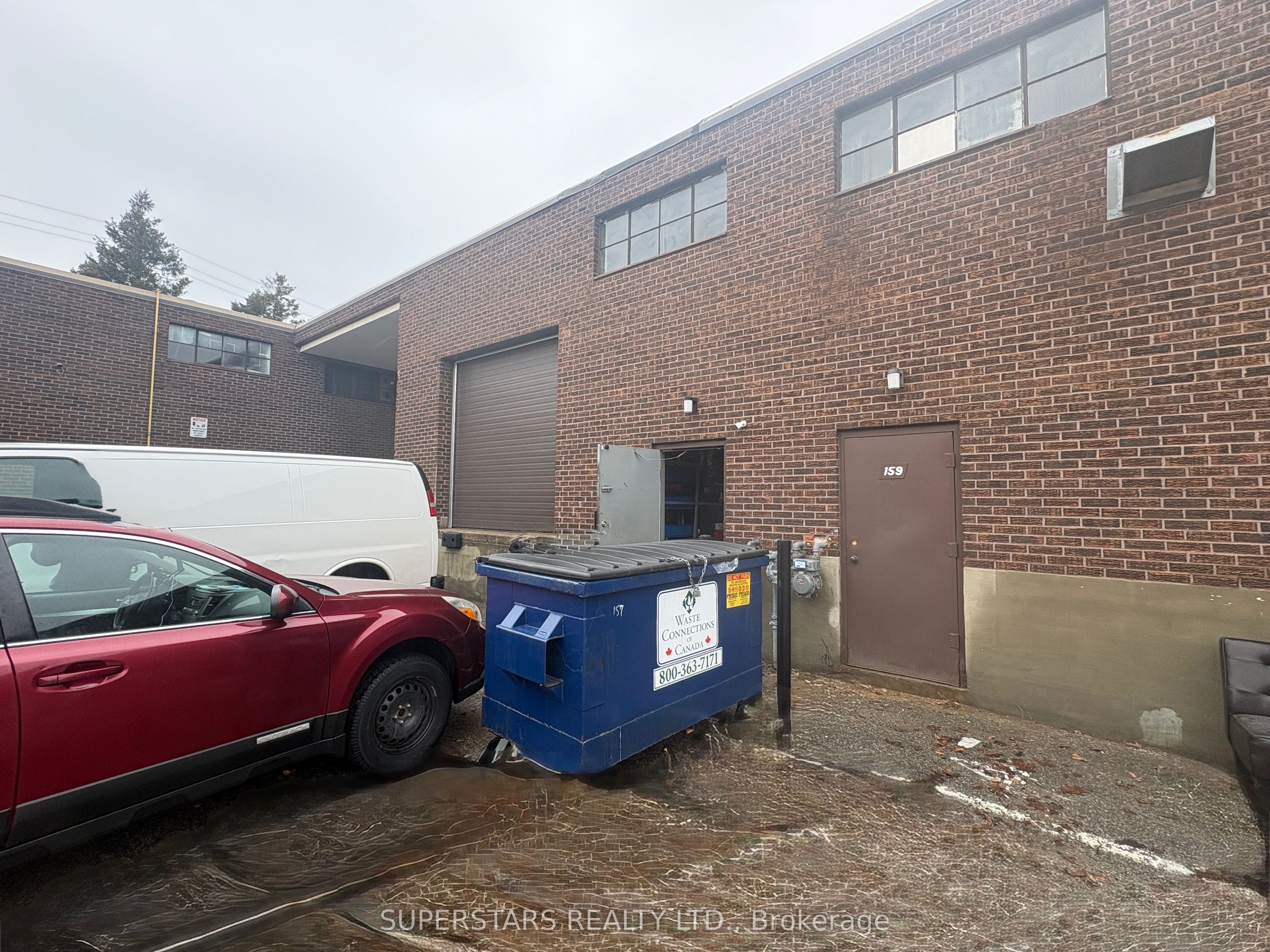 157 Dolomite Drive Property Photo 4