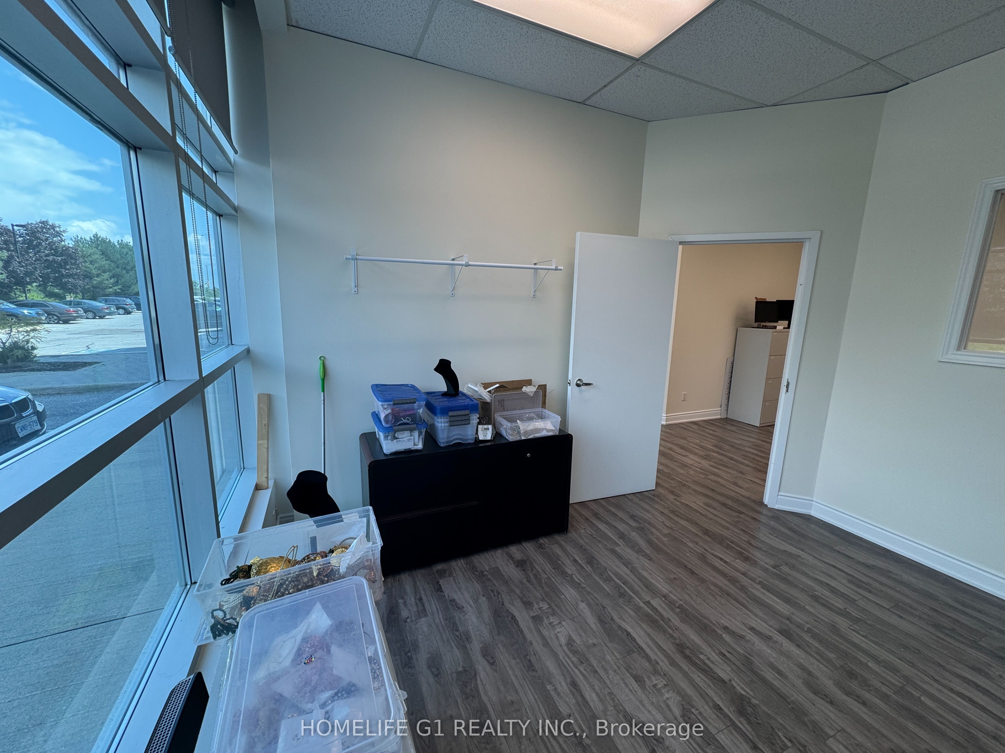 100 Exchange Drive 5 Property Photo 8