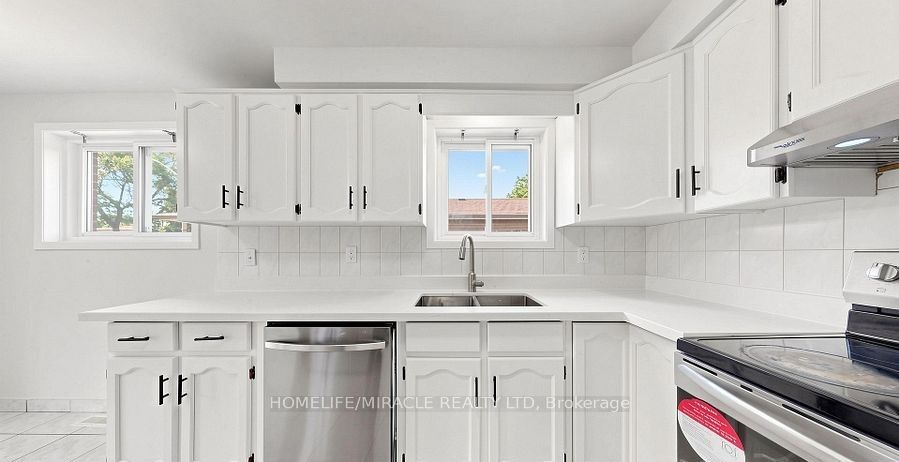 7444 Homeside Gardens Property Photo 12