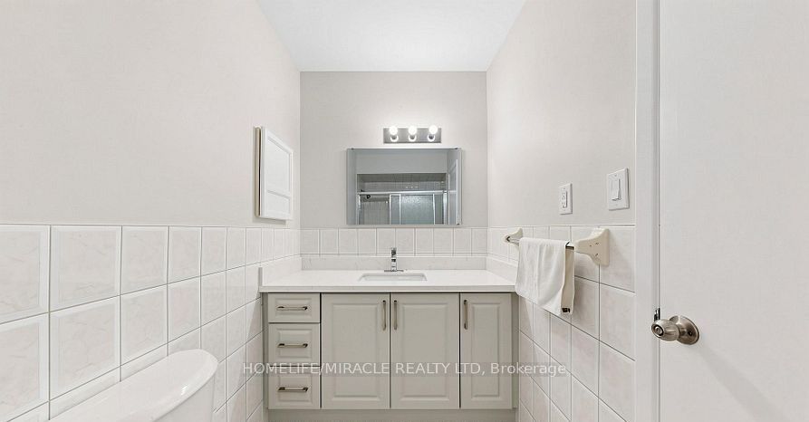 7444 Homeside Gardens Property Photo 18