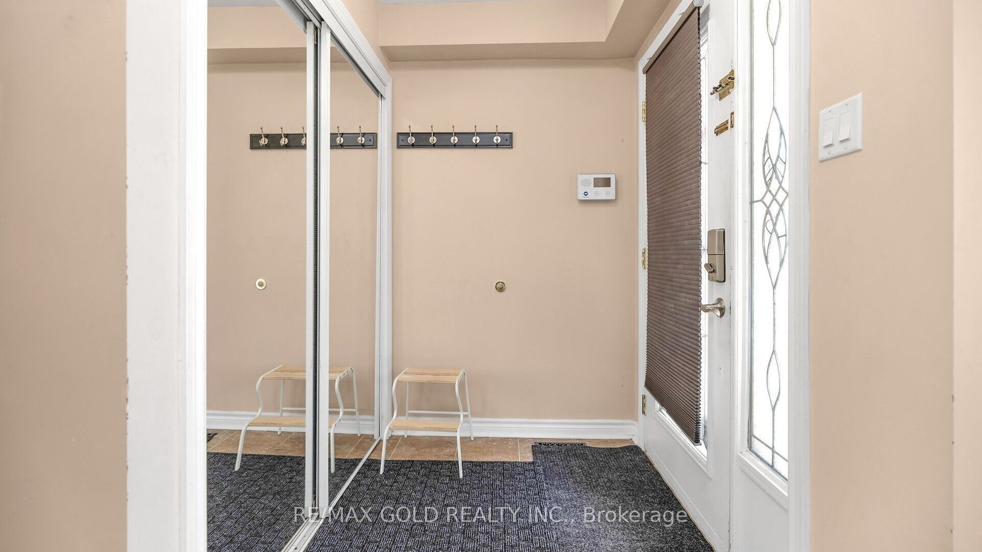 17 Echoridge Drive Property Photo 3