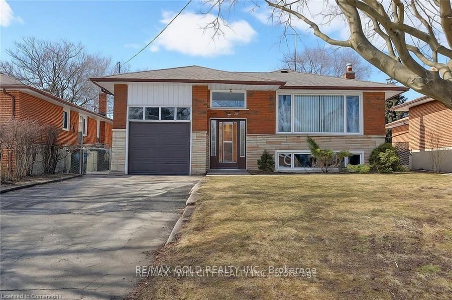 30 Moynes Avenue Property Photo 1