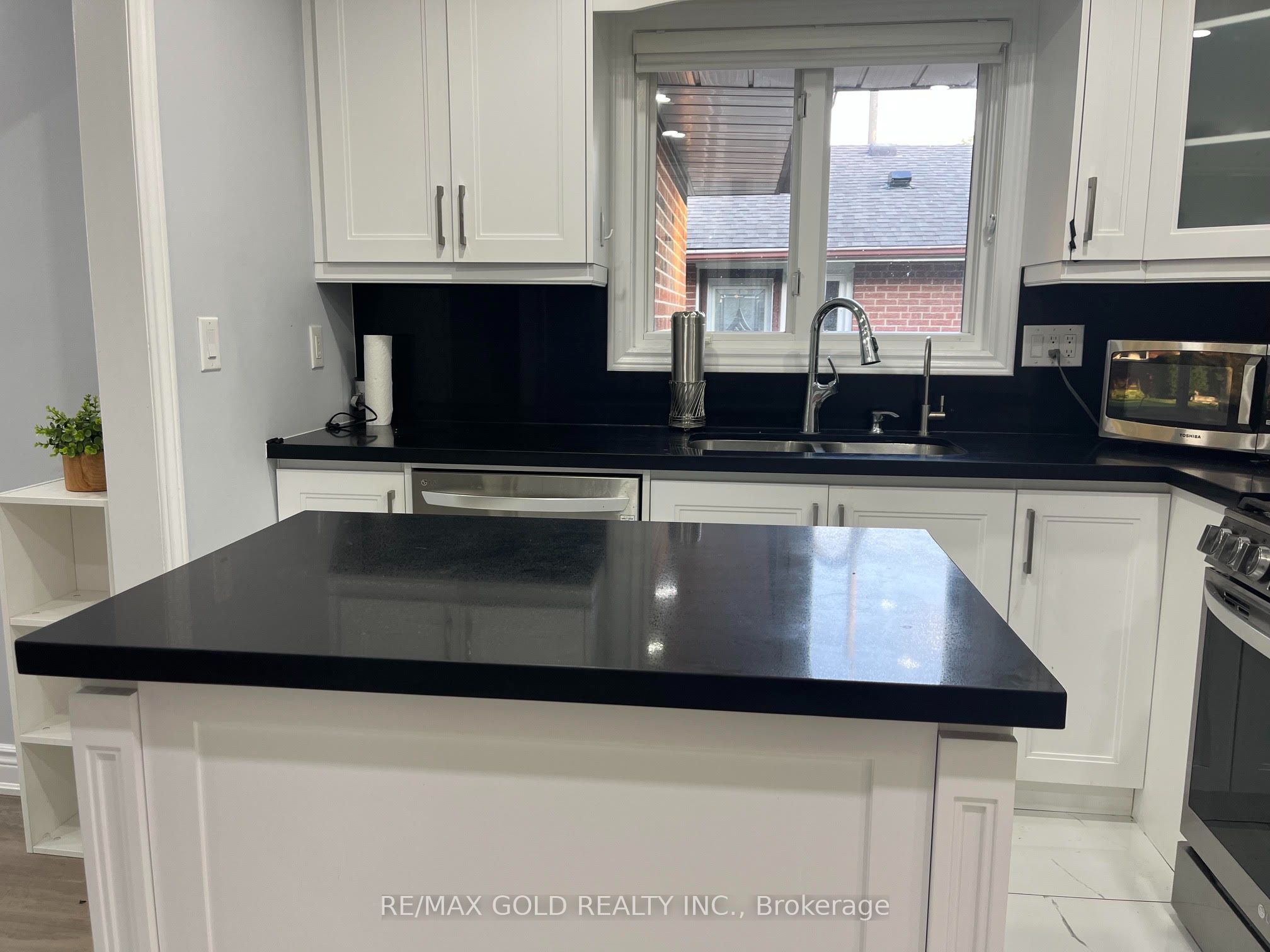 30 Moynes Avenue Property Photo 11