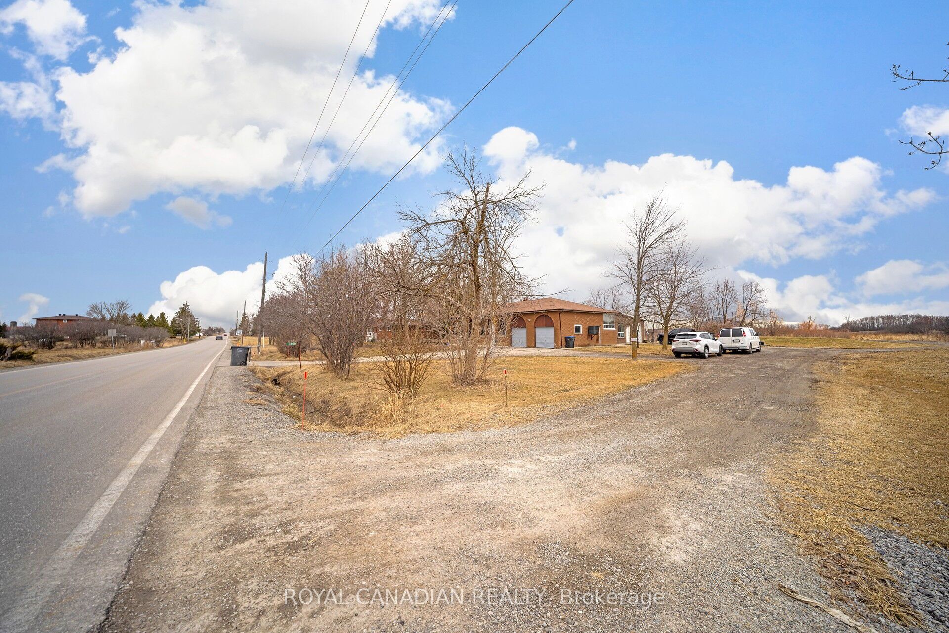 13669 Humber Station Road Property Photo 2