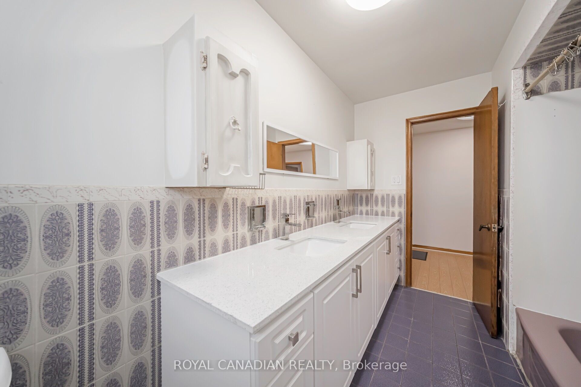 13669 Humber Station Road Property Photo 34