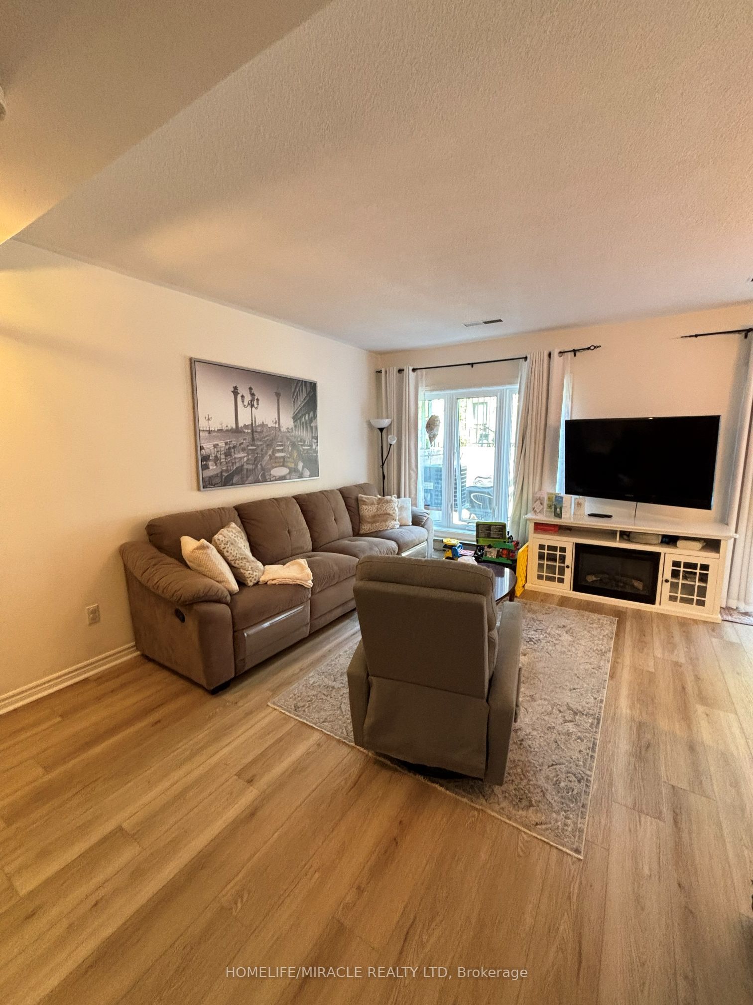 60 Barondale Drive 248 Property Photo 4