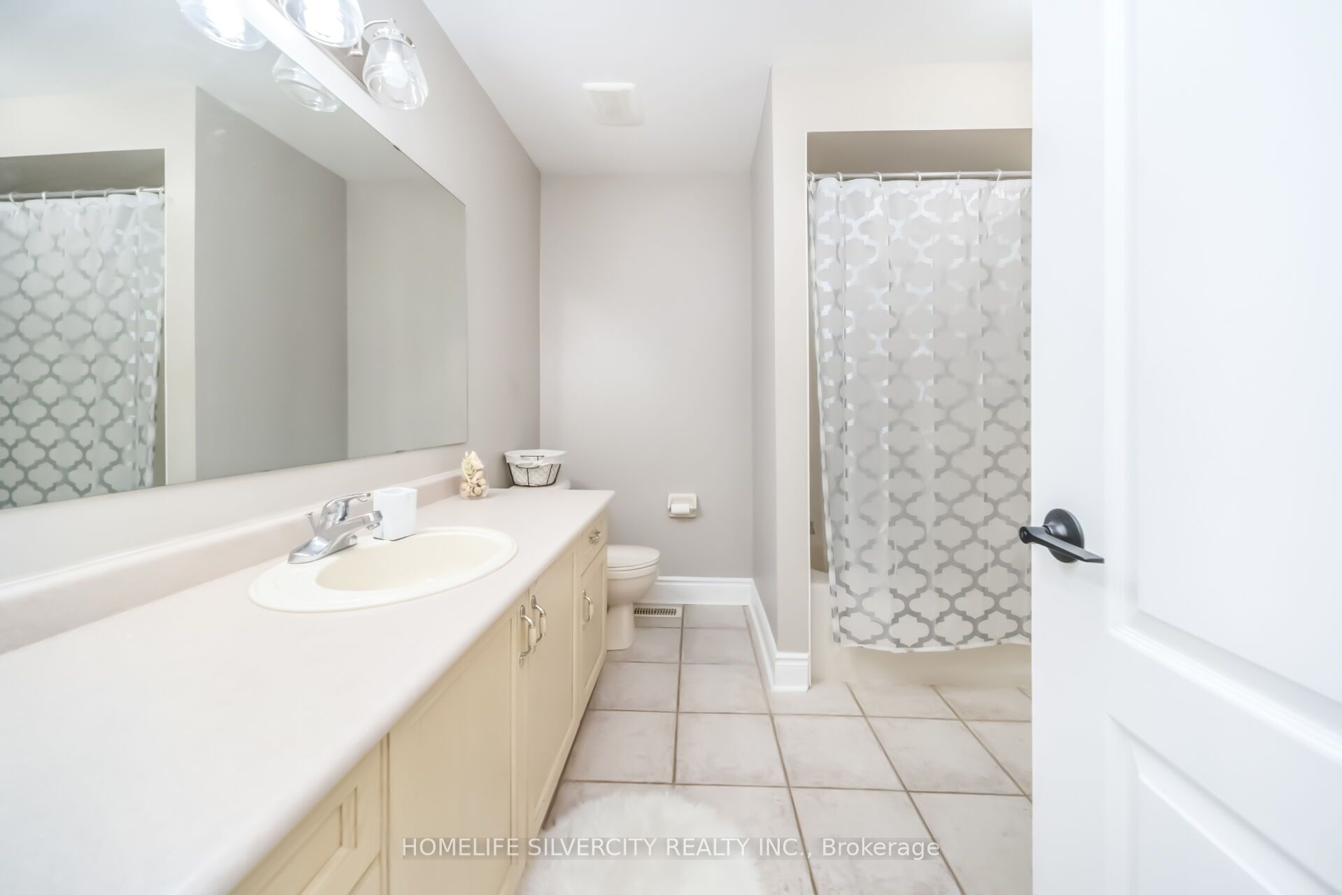 15 Newark Way Property Photo 34