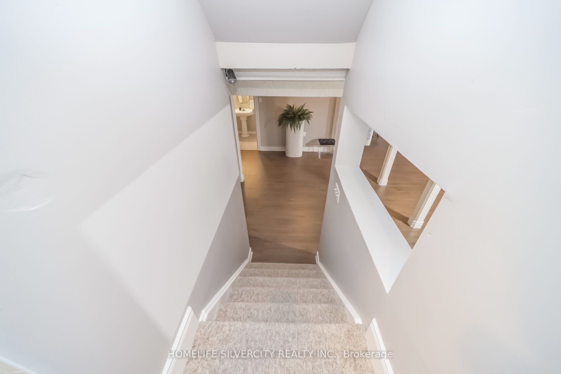 15 Newark Way Property Photo 38