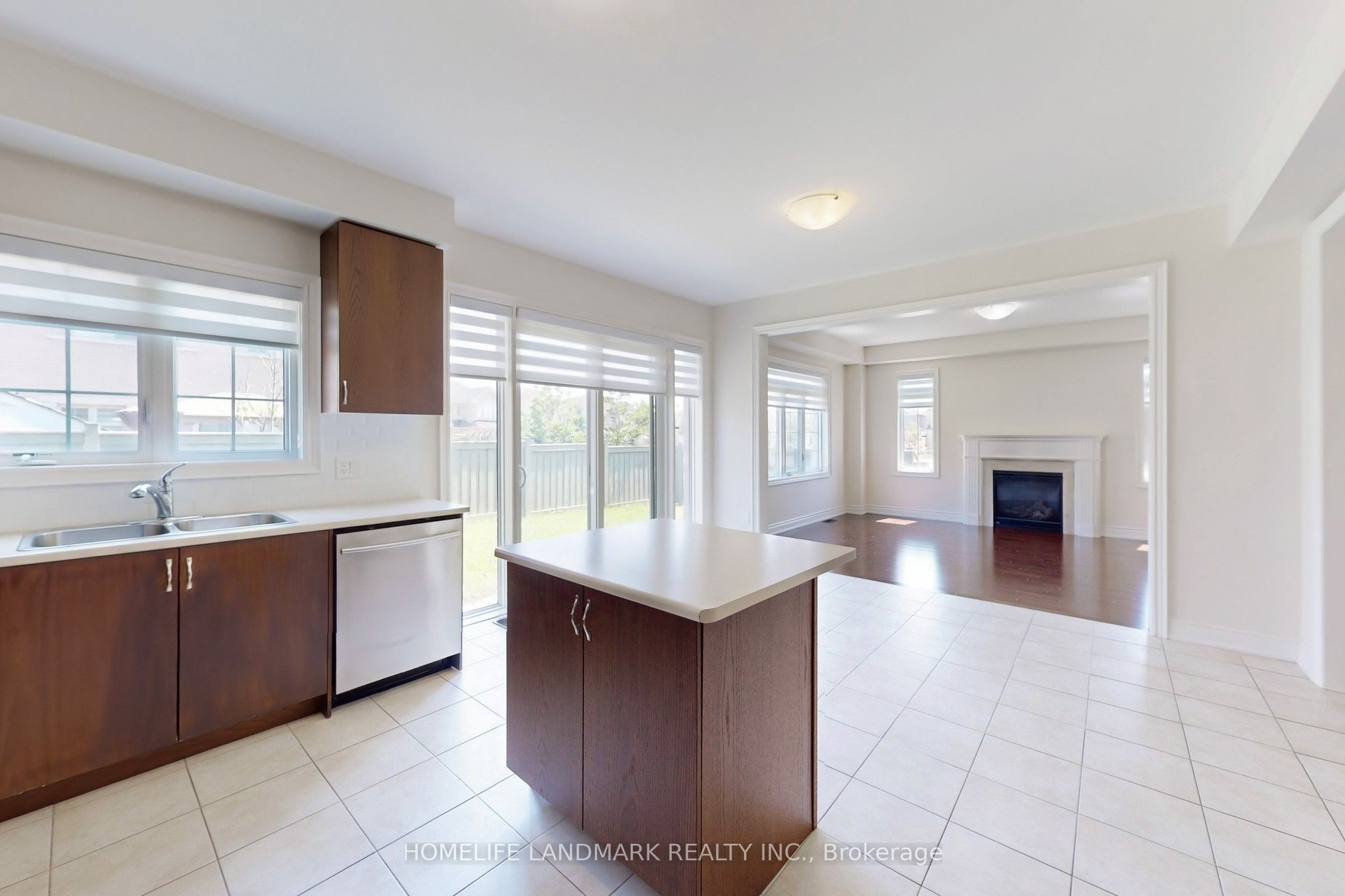 1533 Devine Point Property Photo 17