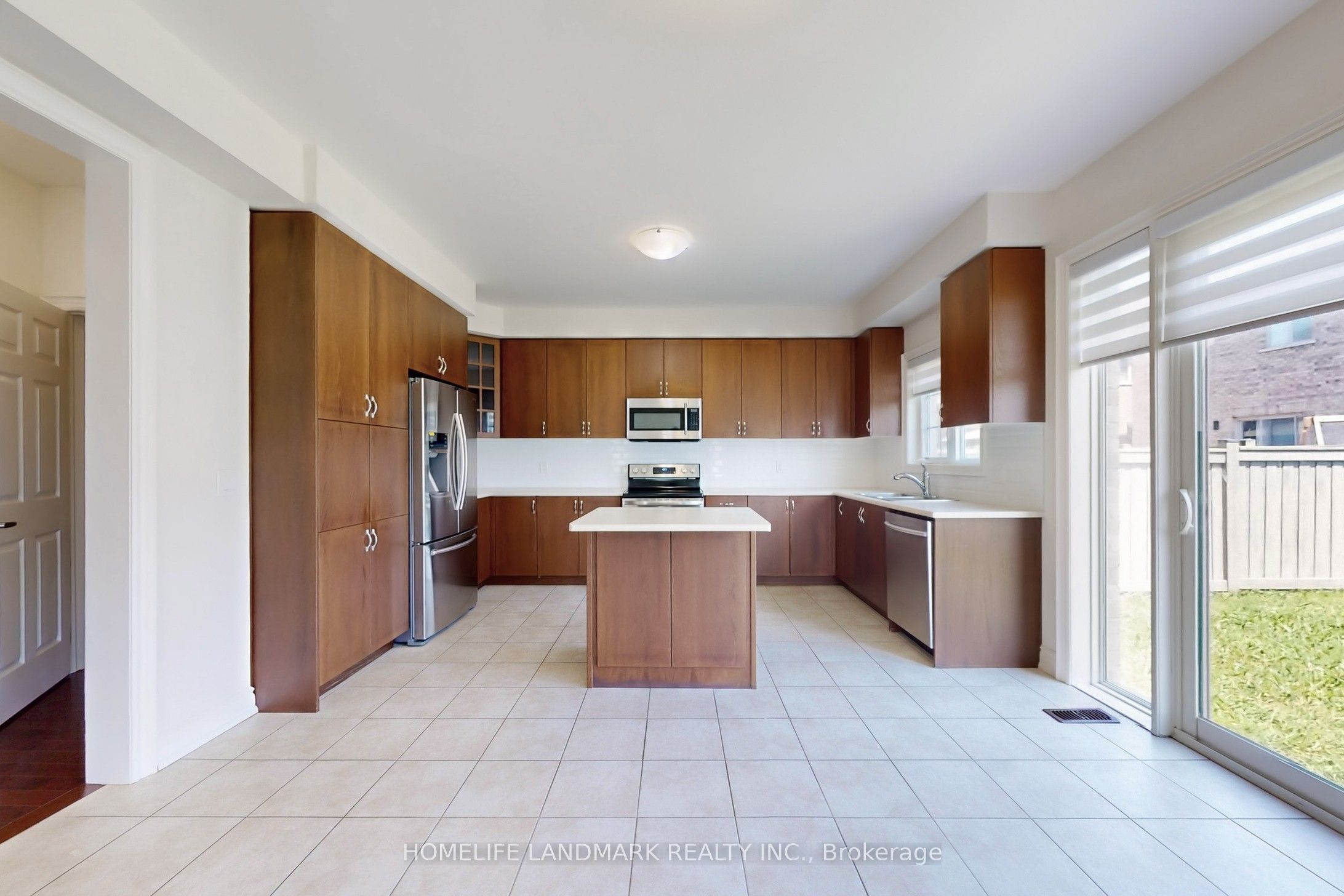 1533 Devine Point Property Photo 19