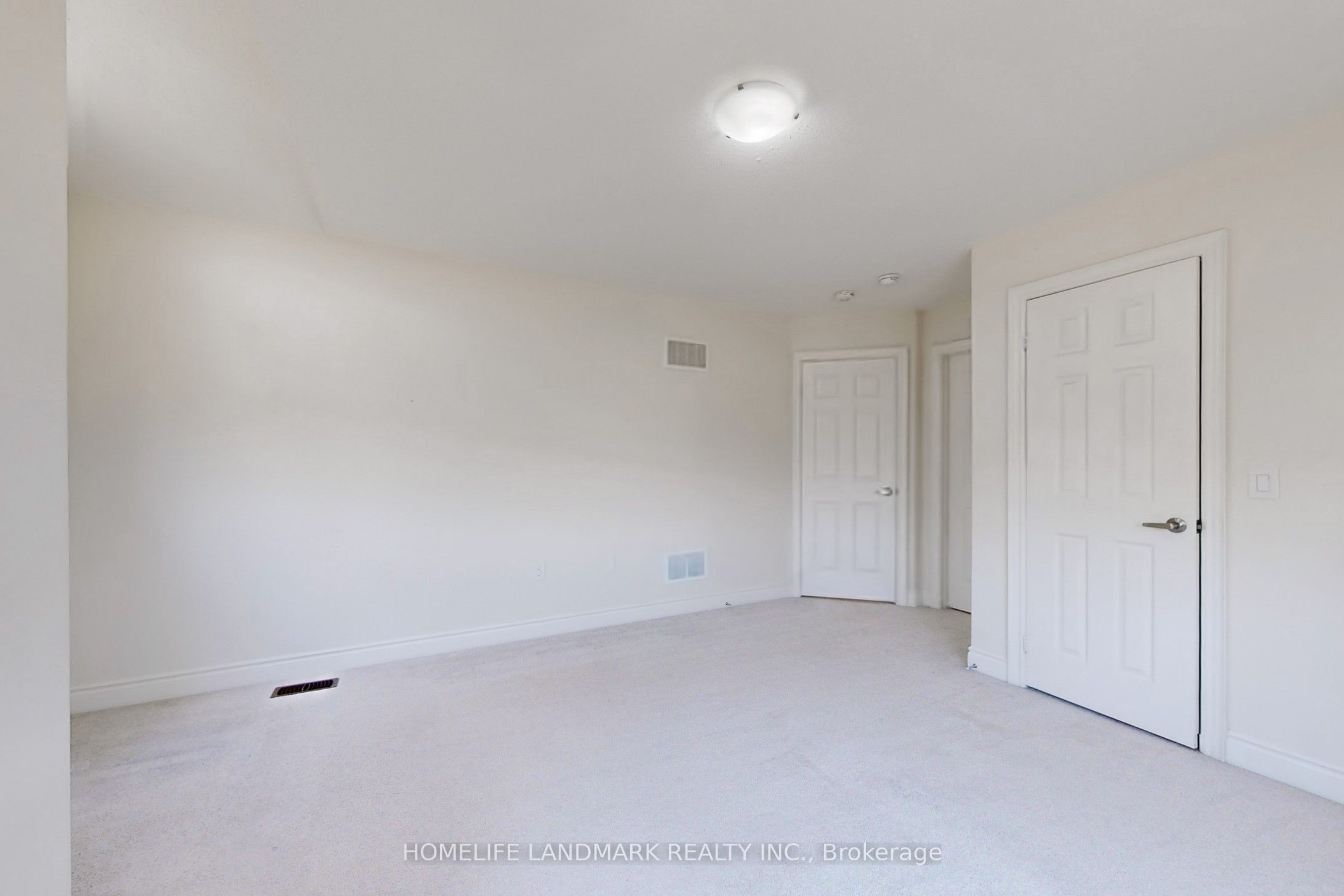 1533 Devine Point Property Photo 33