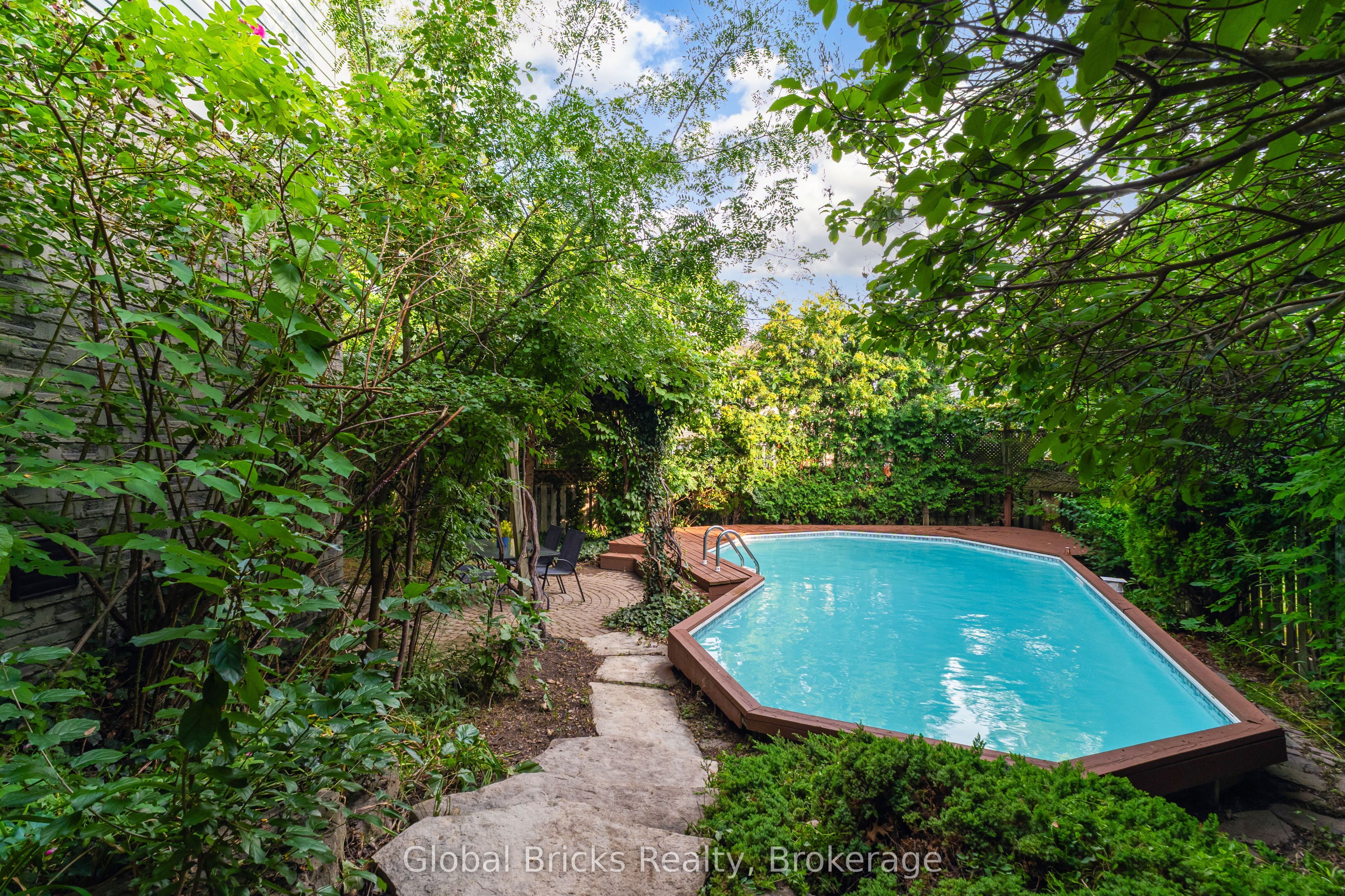 6190 Saltmarsh Court Property Photo 1