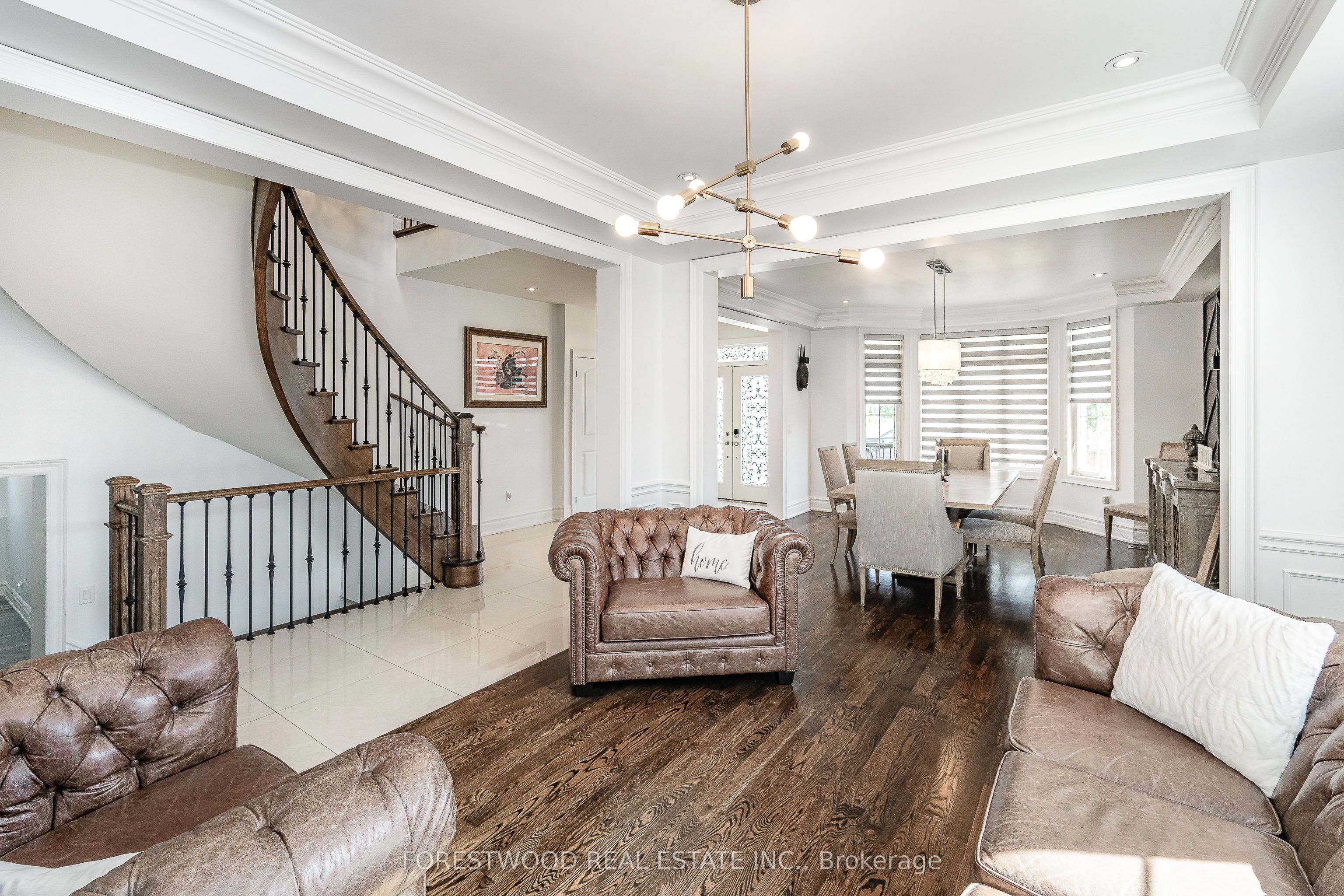 138 Winston Park Boulevard Property Photo 6